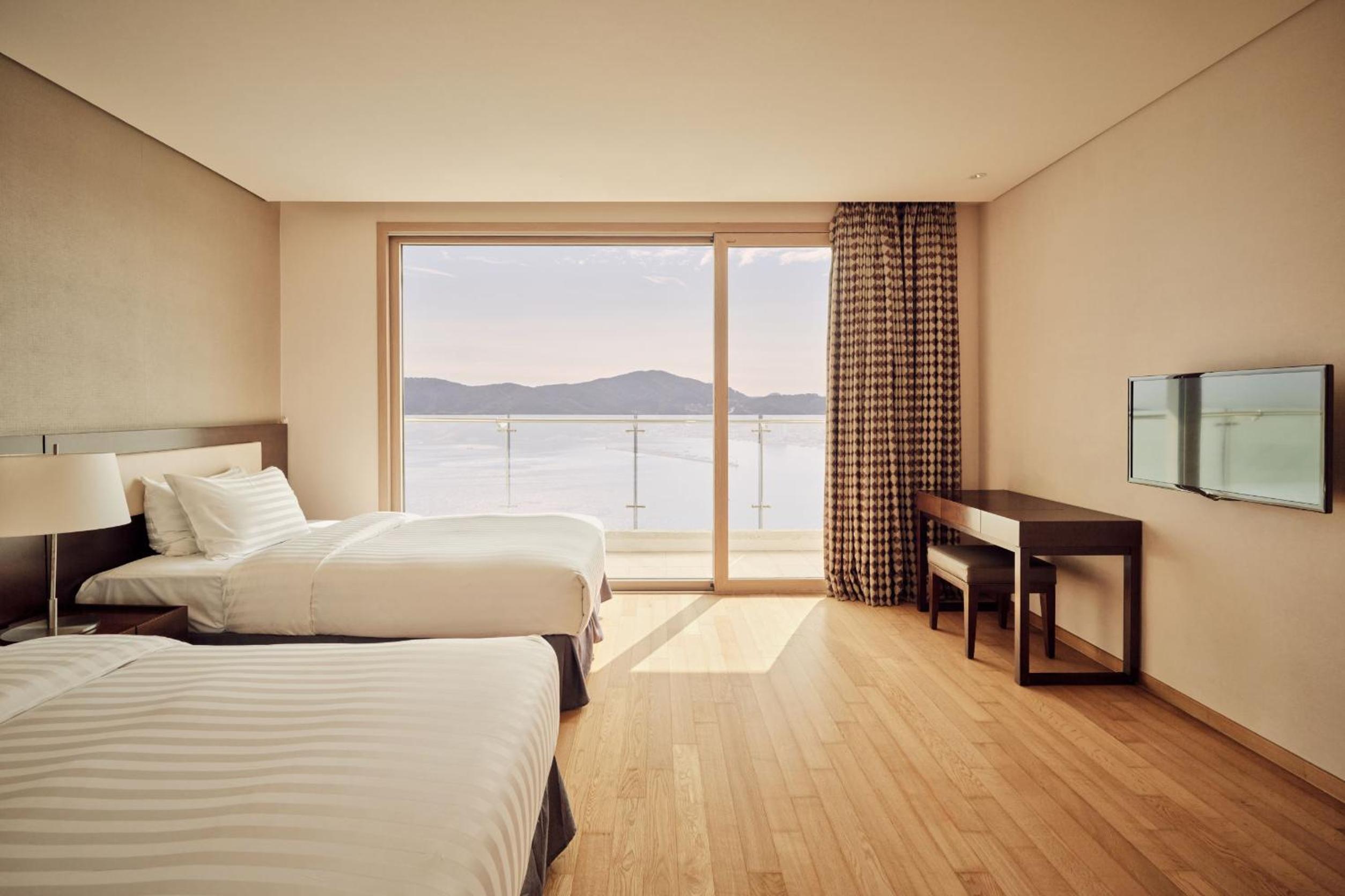 Sono Calm Geoje 20