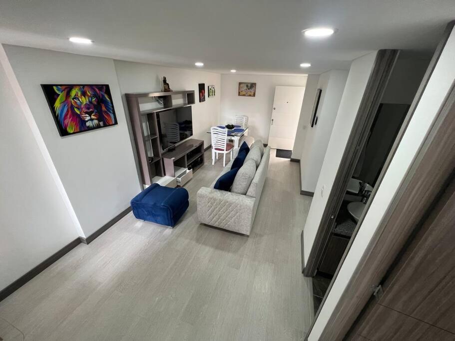 Apartamento amoblado Avanzzare T1 - 605