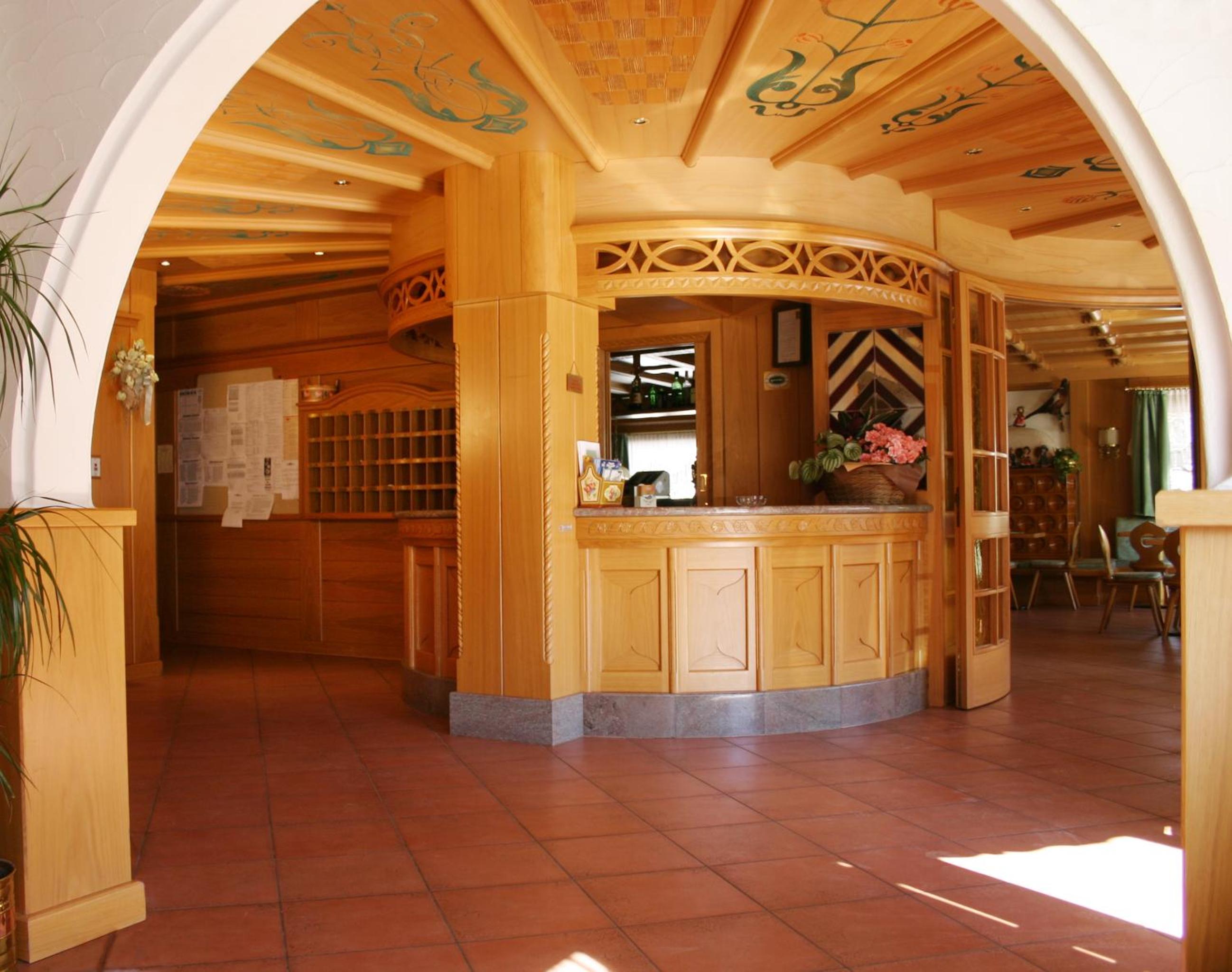 Hotel Cima Dodici view 4
