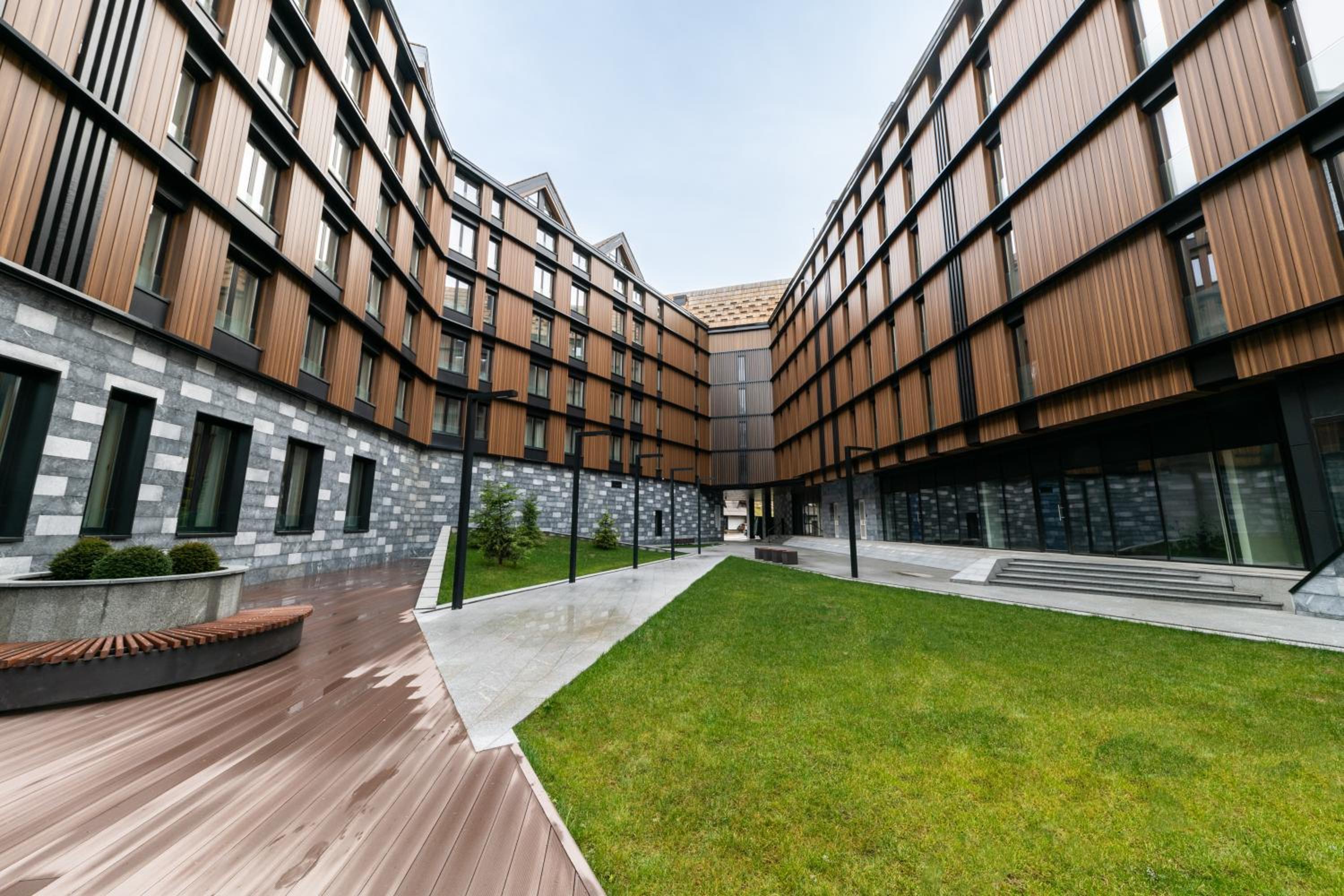 Aparthotel Woodside by Anaya view 3