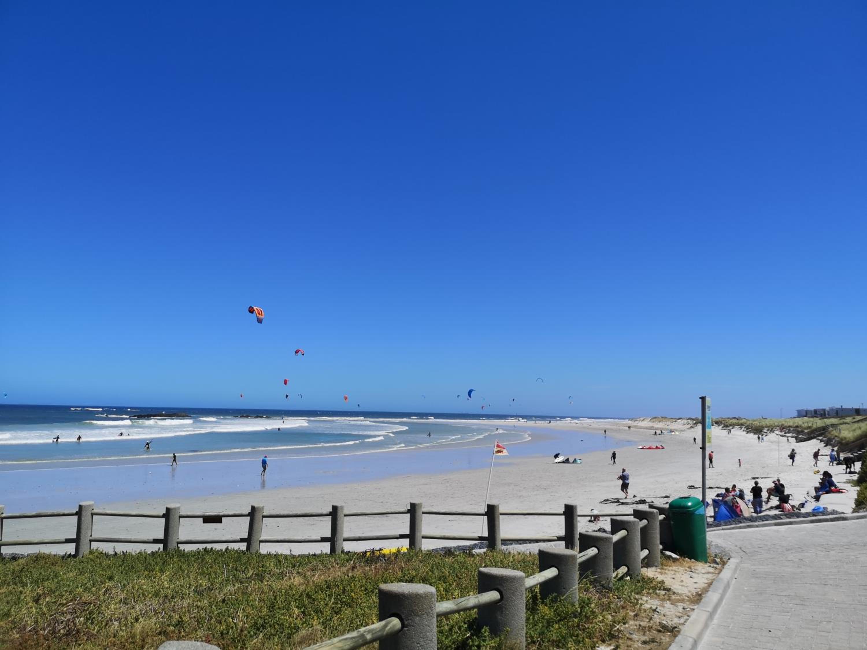 Blouberg Beach Luxury Apartment