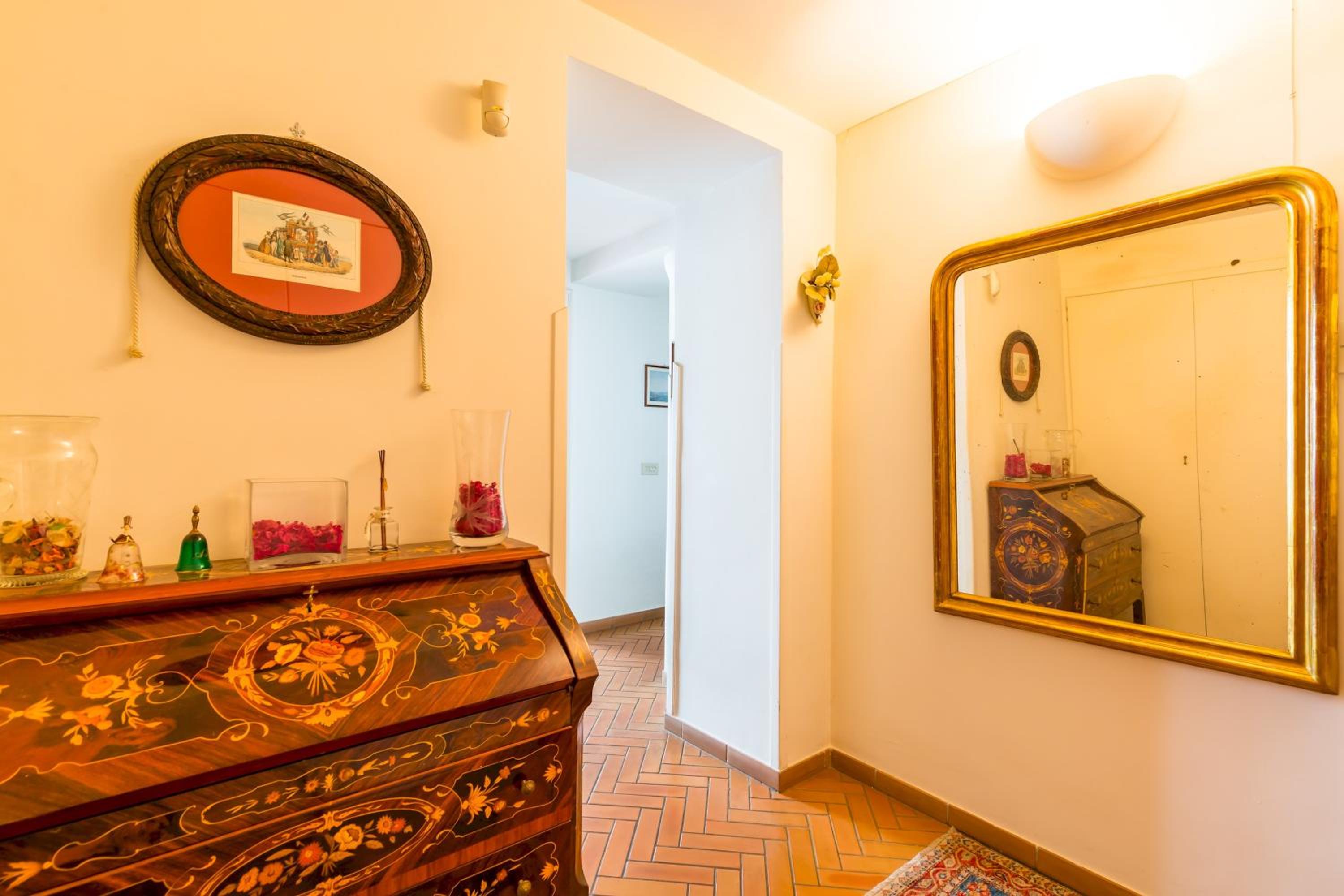 Residenza Capano Charming House by Napoliapartments
