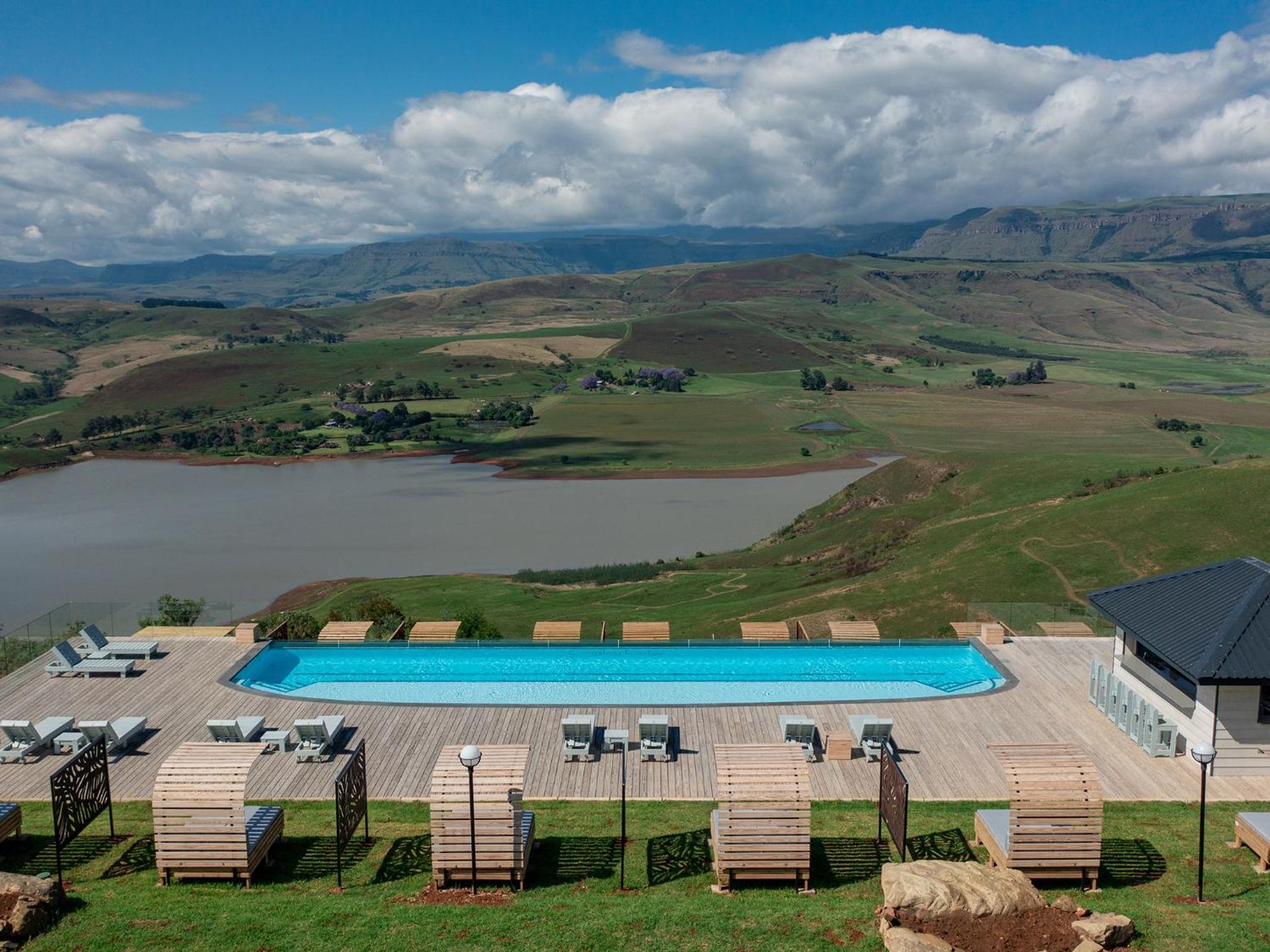 Cayley Mountain Resort