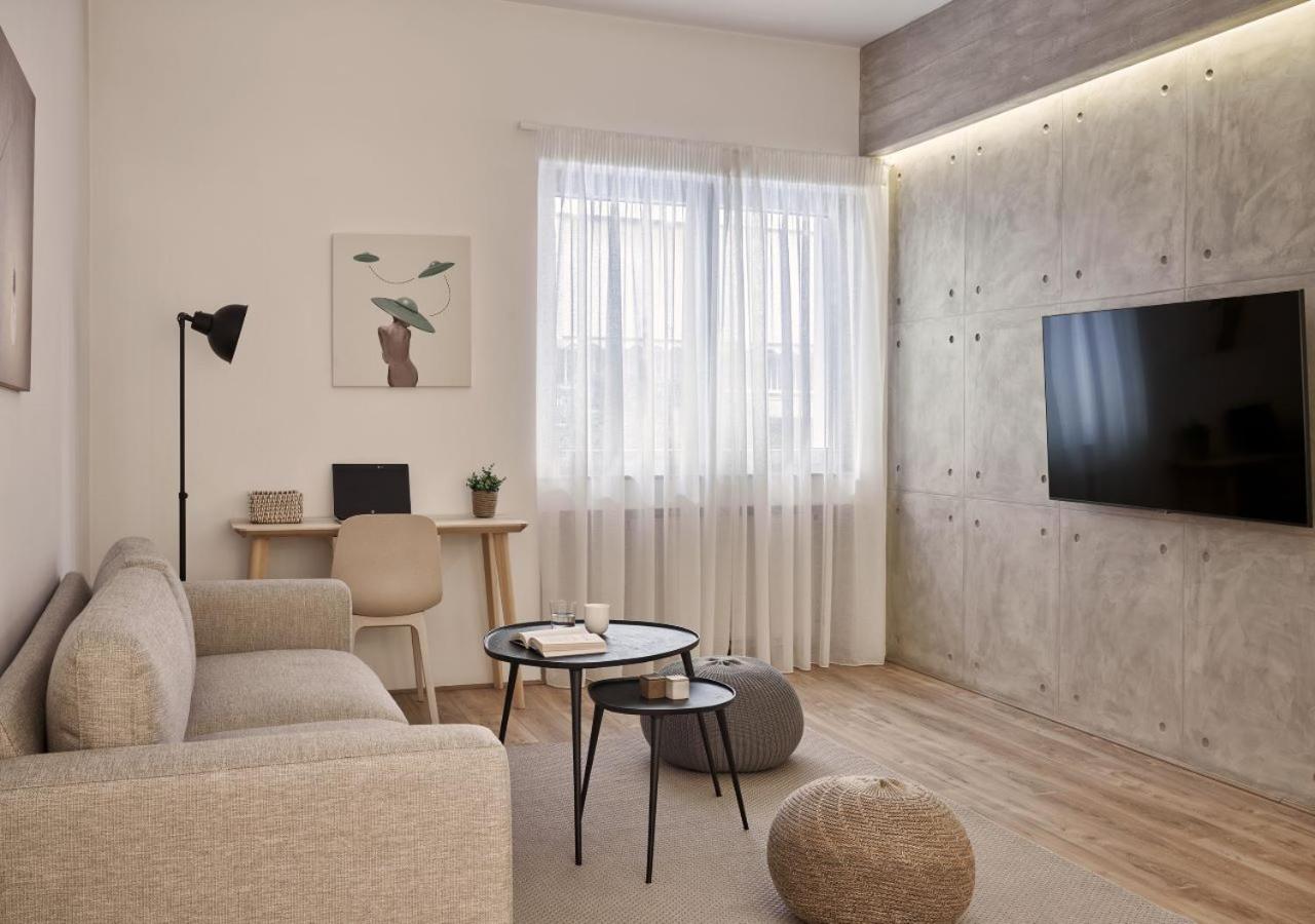Cute n Comfort Luxury Condo in Kolonaki