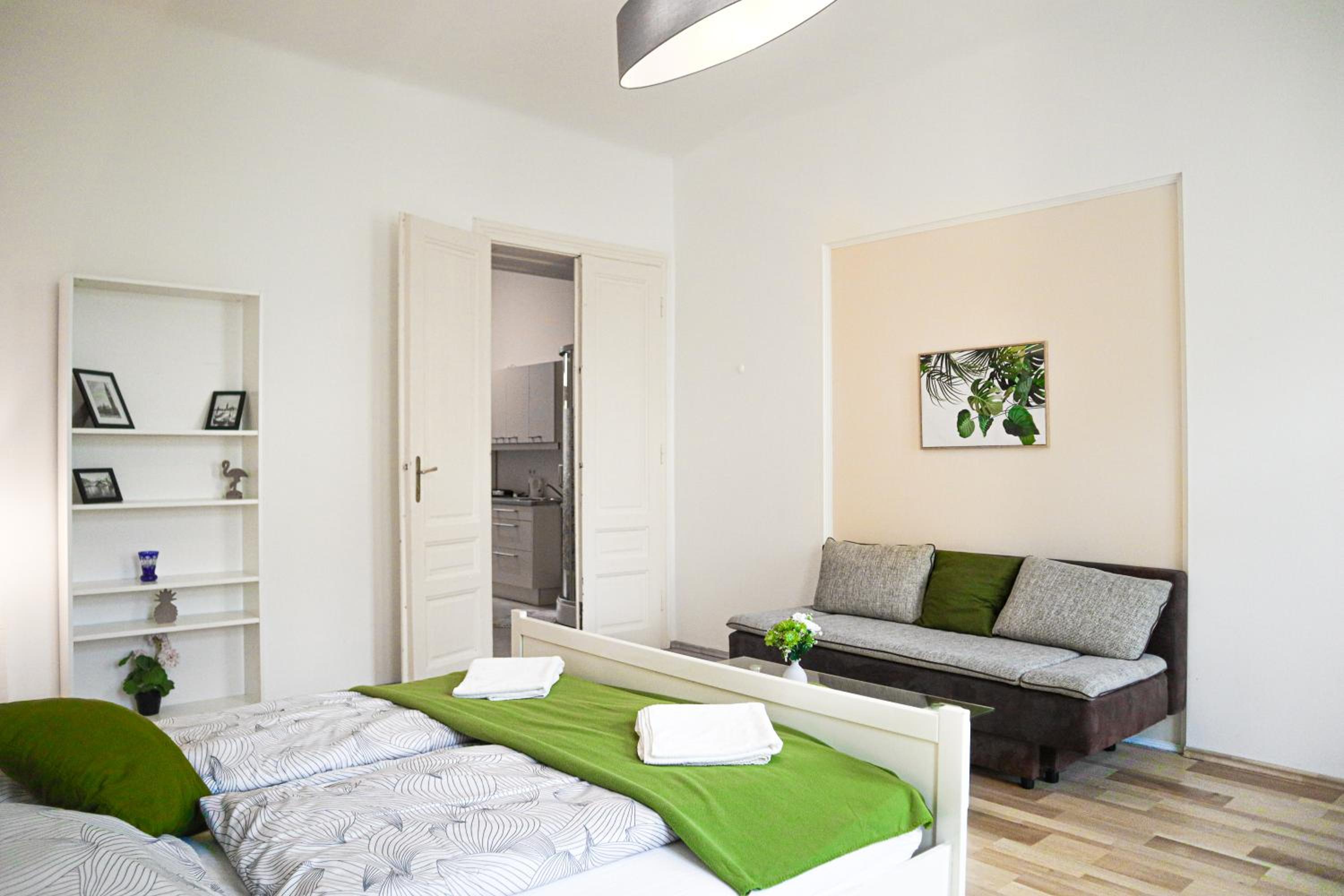 Bright & Stylish, 2 Neighboring Apartments - 4BRs
