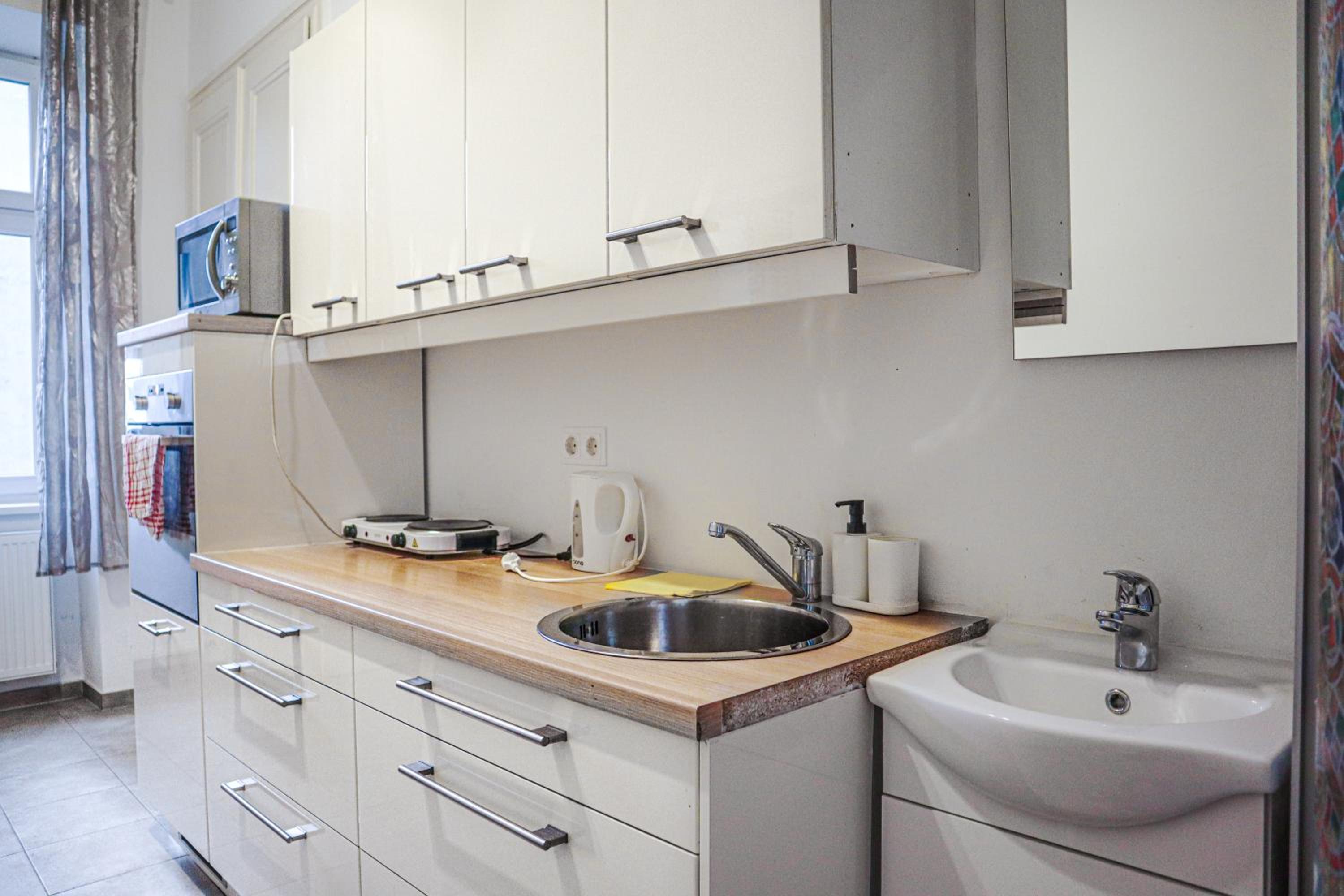 Bright & Stylish, 2 Neighboring Apartments - 4BRs