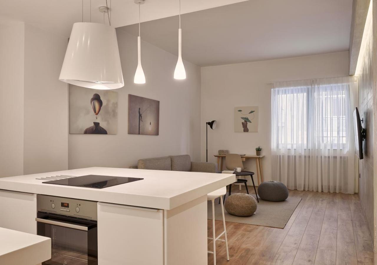 Cute n Comfort Luxury Condo in Kolonaki