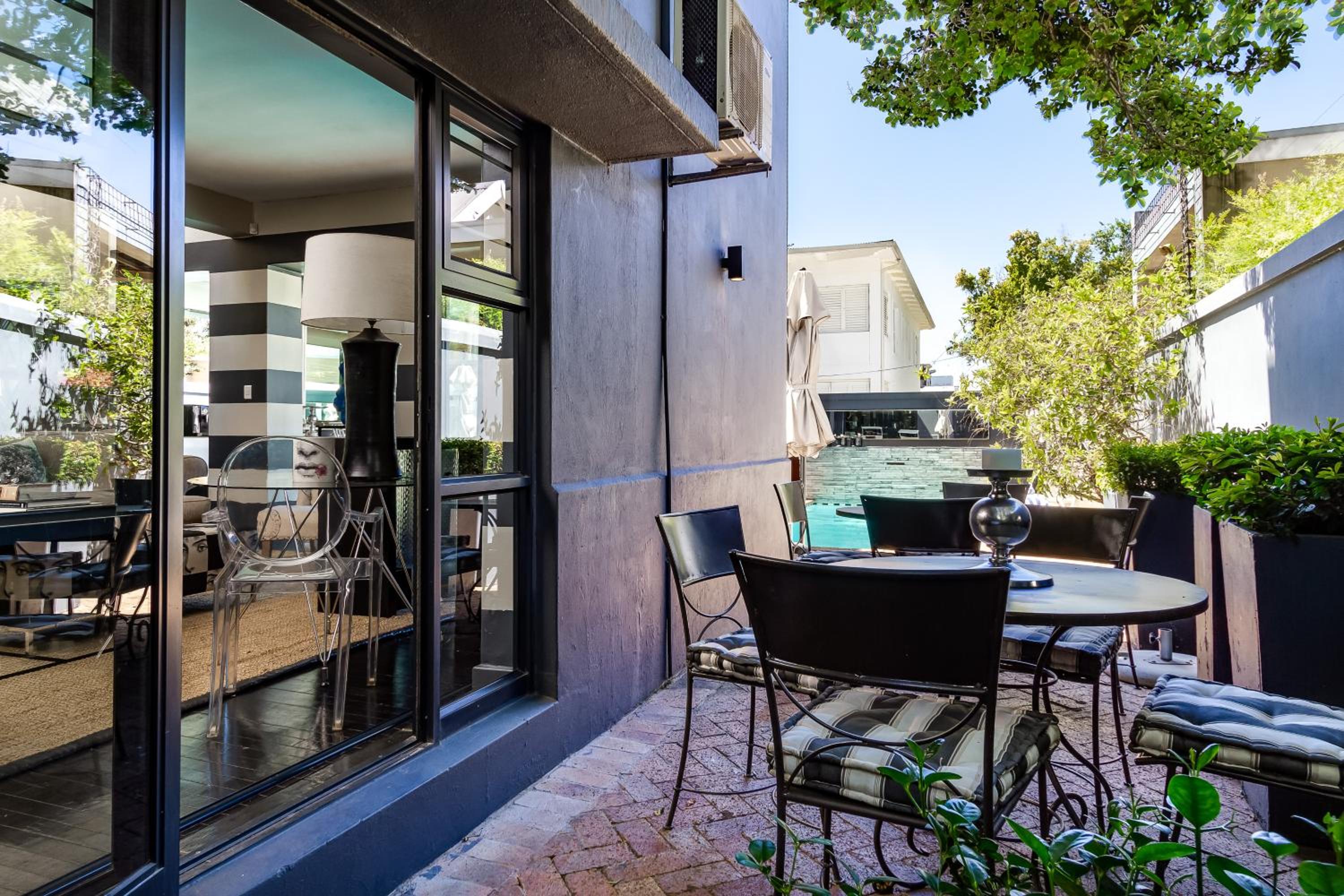 Life & Leisure Boutique Guesthouse