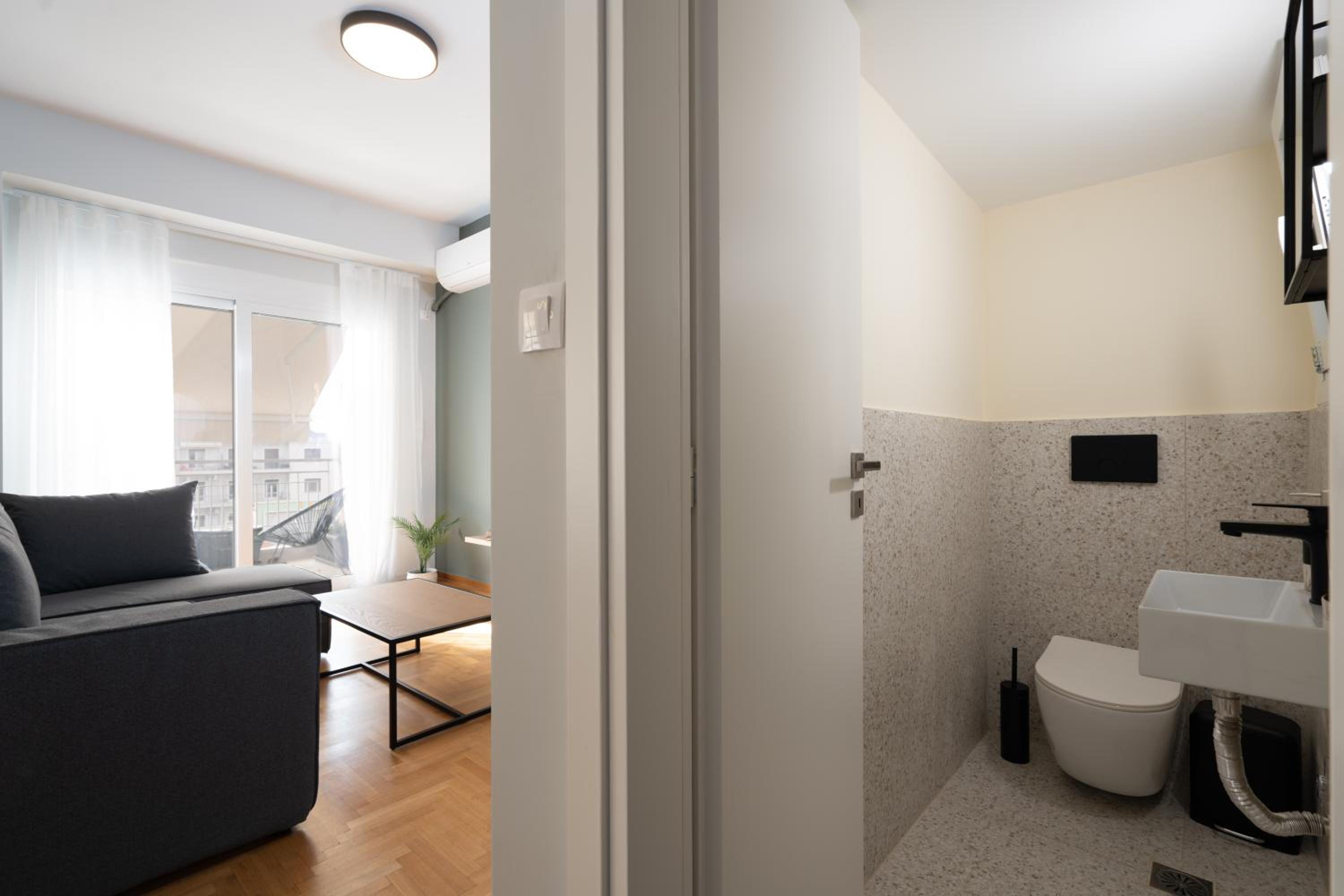 Deluxe 4 Bedrooms Apartment in Athens Center