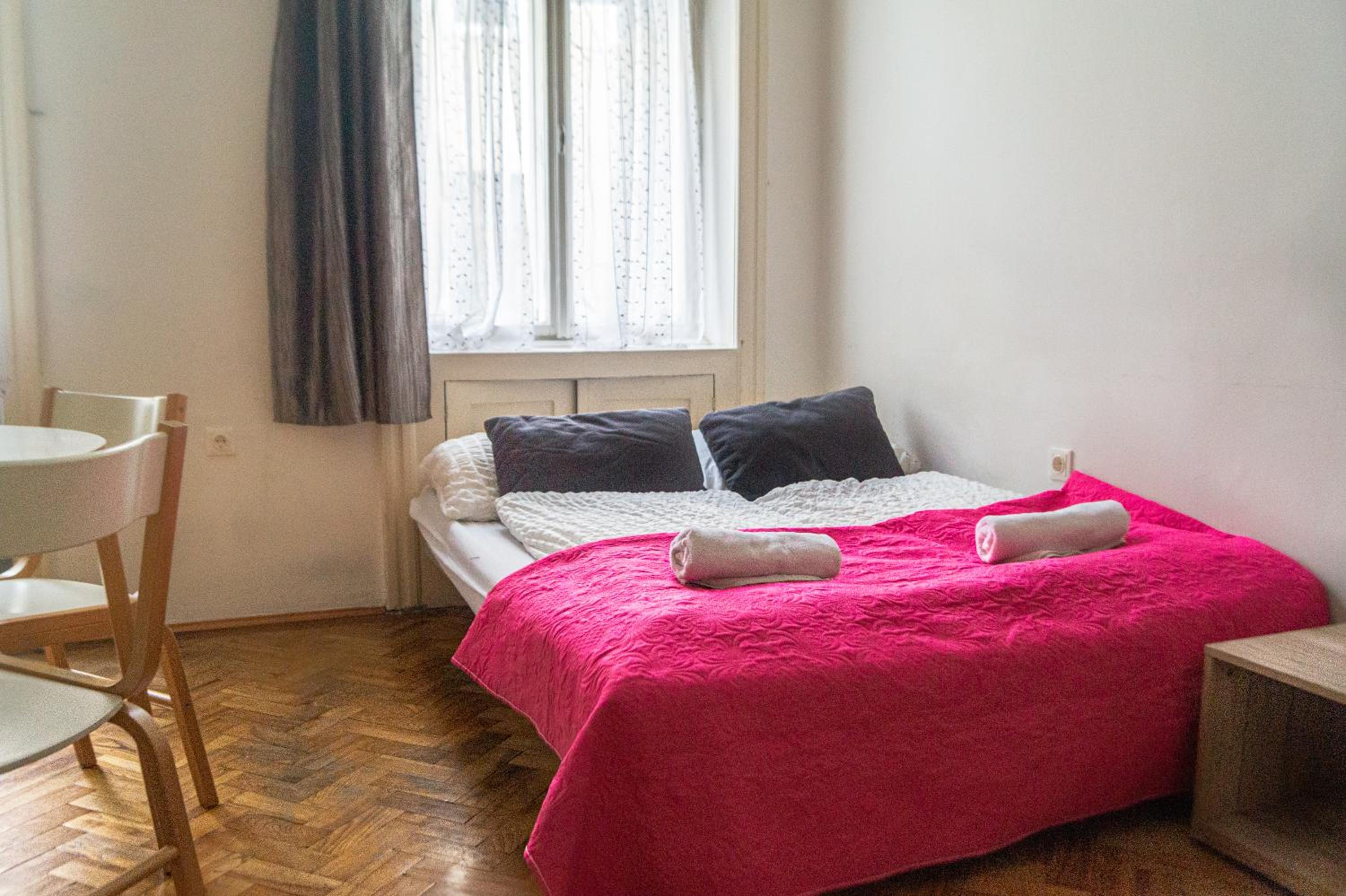 Stunning 2BR Neighboring apts.Perfect for 8 guests