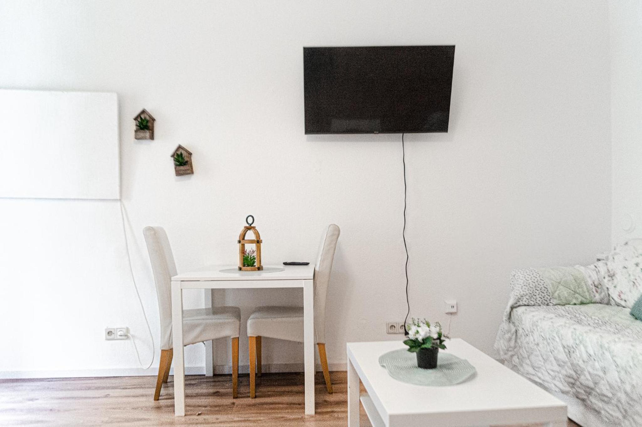 Stunning 2BR Neighboring apts.Perfect for 8 guests
