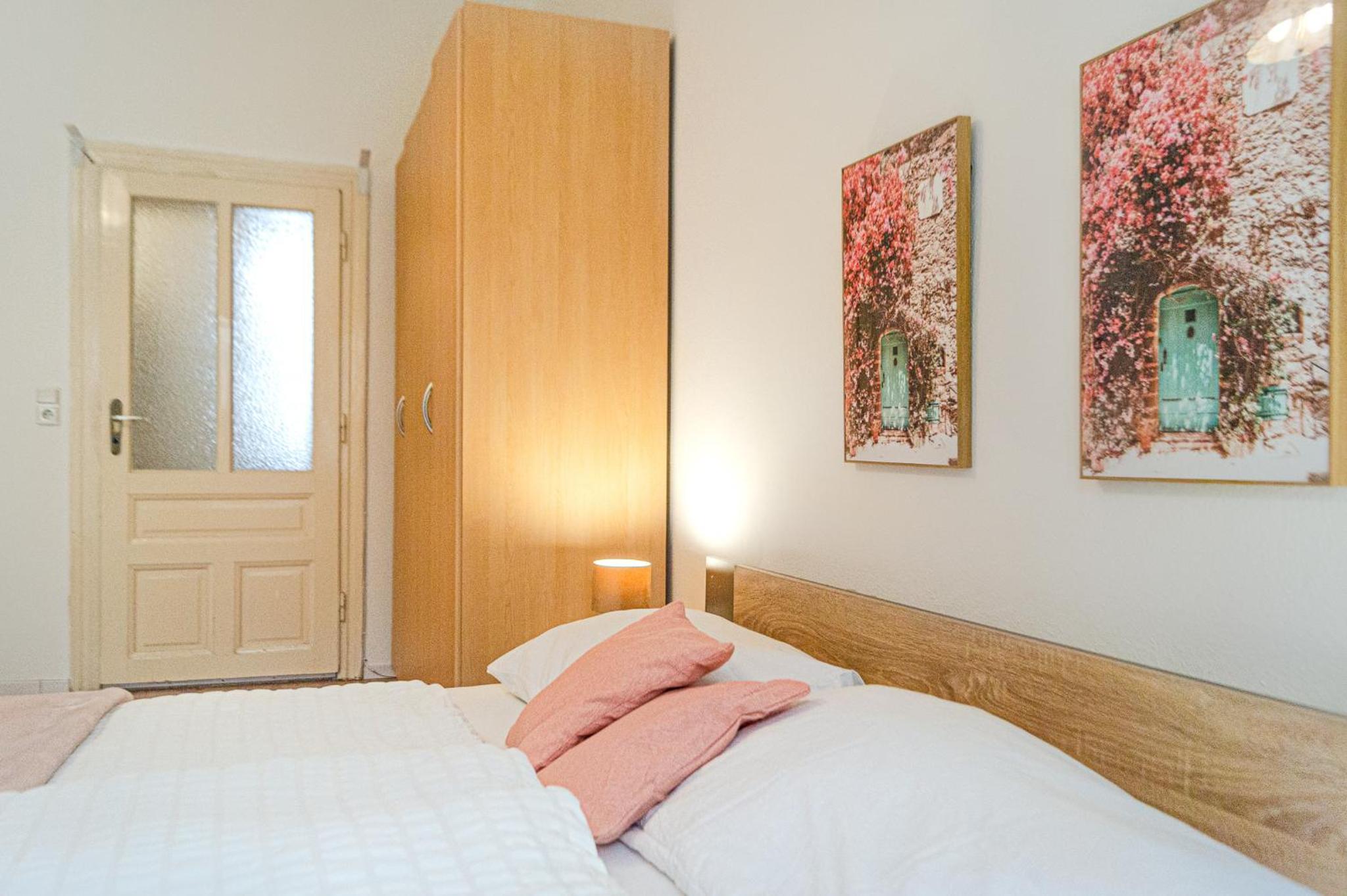 Stunning 2BR Neighboring apts.Perfect for 8 guests
