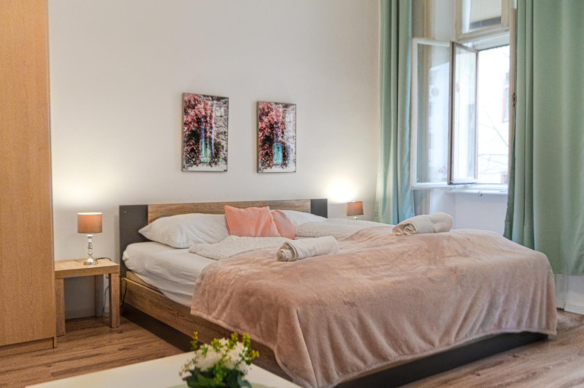 Stunning 2BR Neighboring apts.Perfect for 8 guests