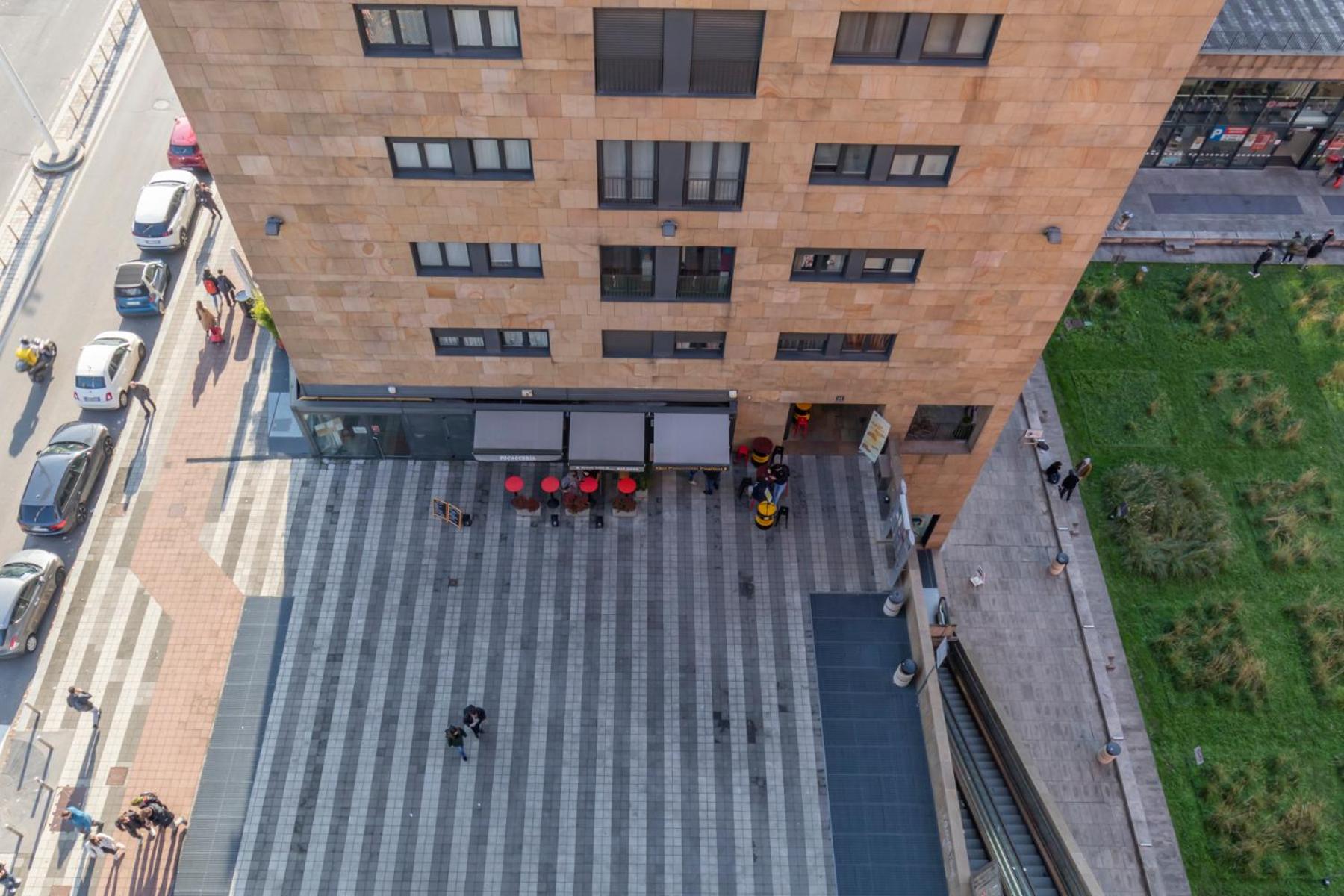 Splendida terrazza su Arcimboldi - Milano Bicocca