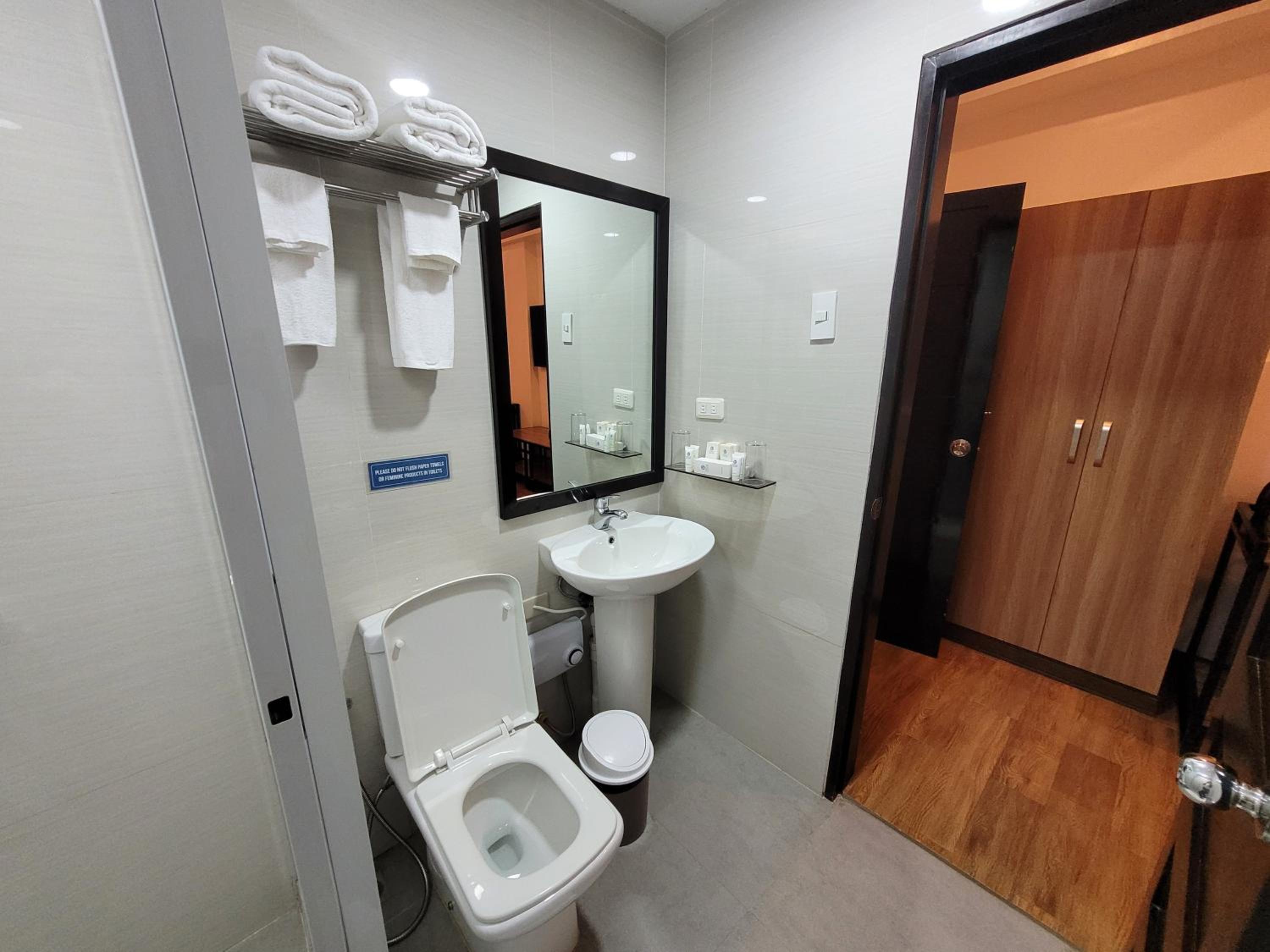 Fernvale Leisure Club and Resort