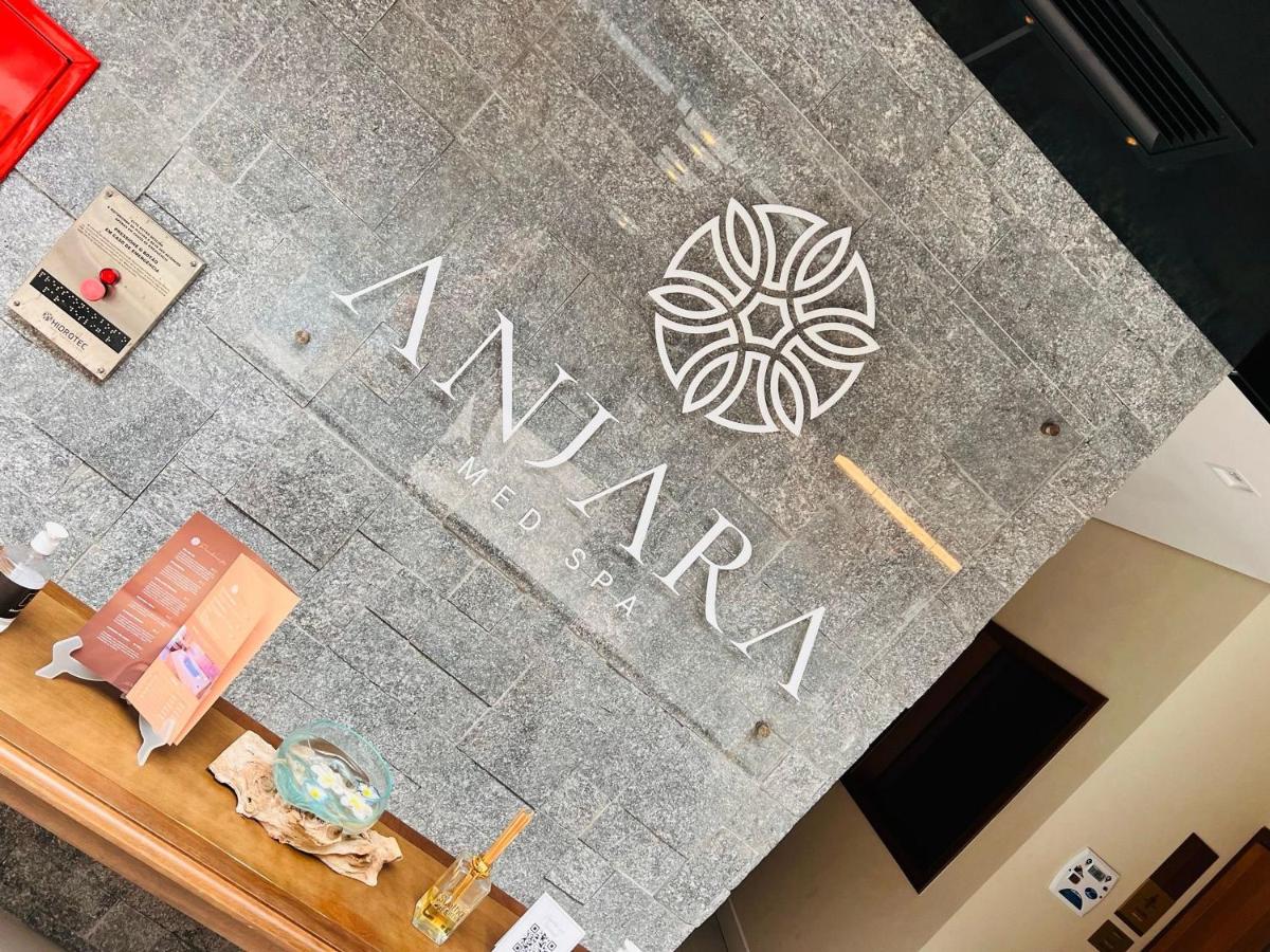 hotel reception