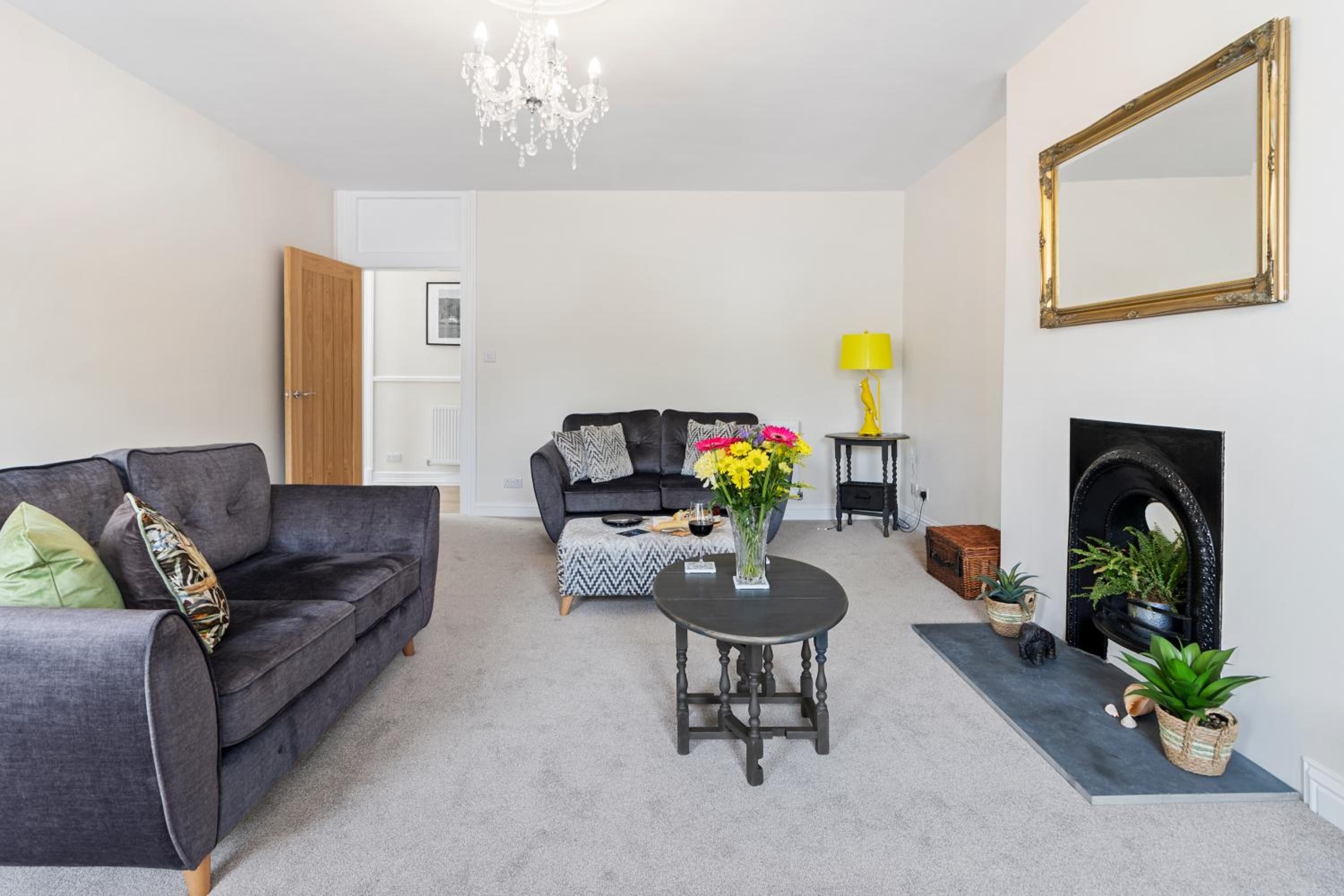 The Heart of Brixham, Bolton Plaice, Luxury Apartment view 2