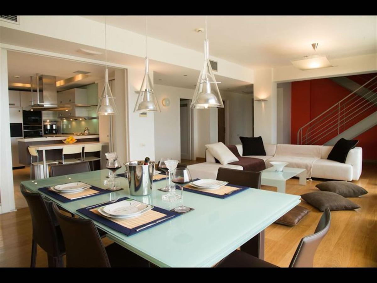 Luxury Villa Beachfront 5 Bedrooms 10-12 Persons photo 2