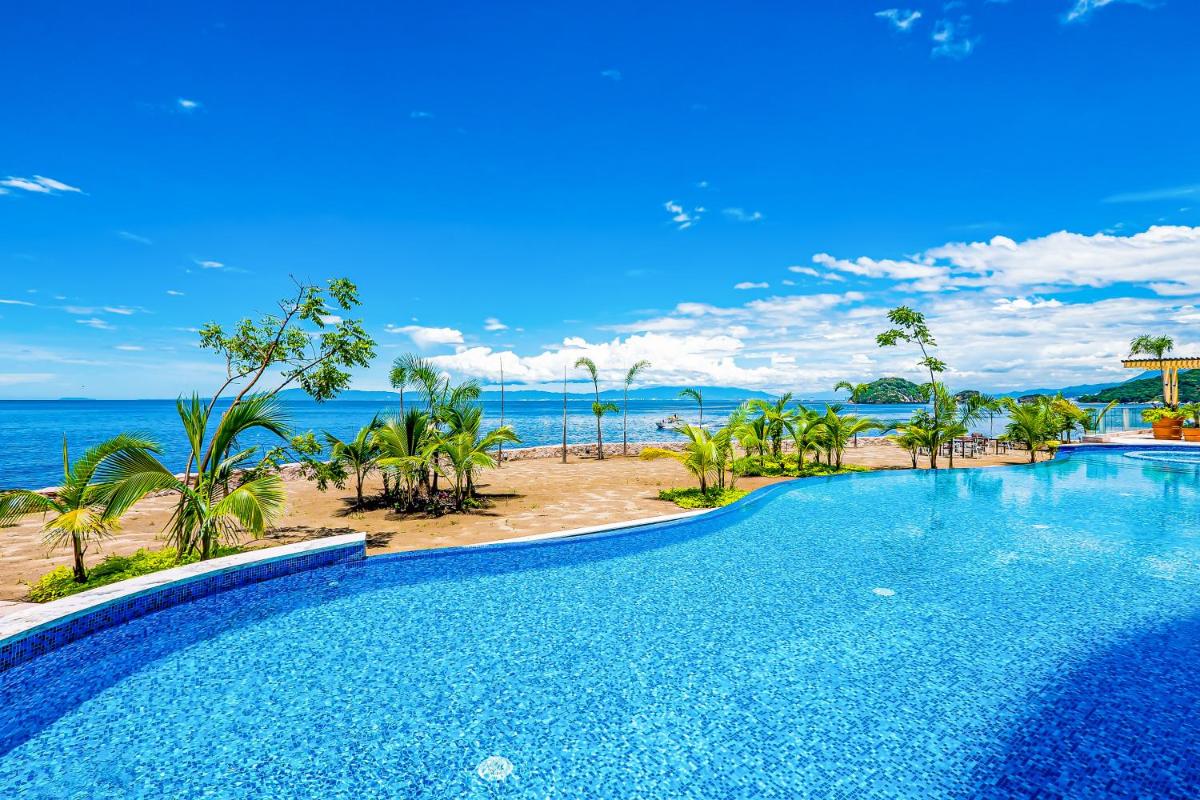 Blue Horizon 103 view 3