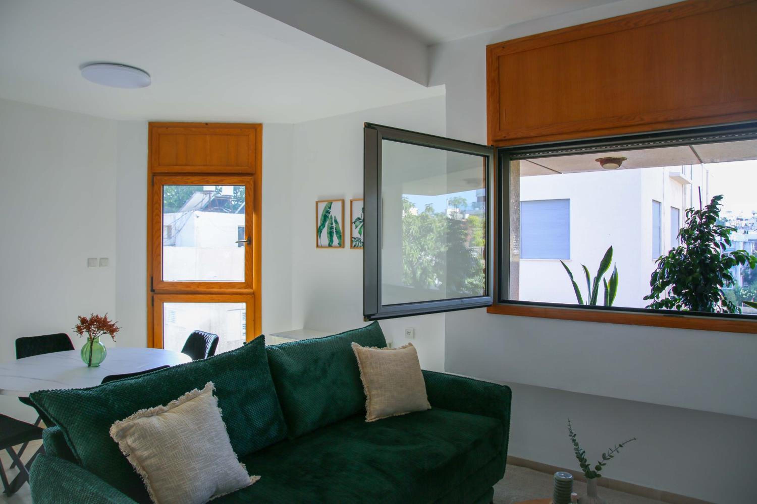 Meir Dizengoff Residence with Shelter