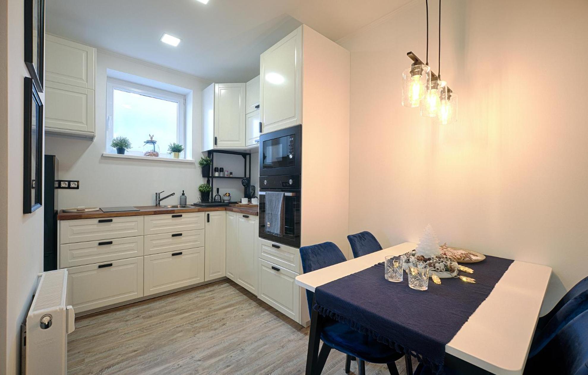 Monos Apartman