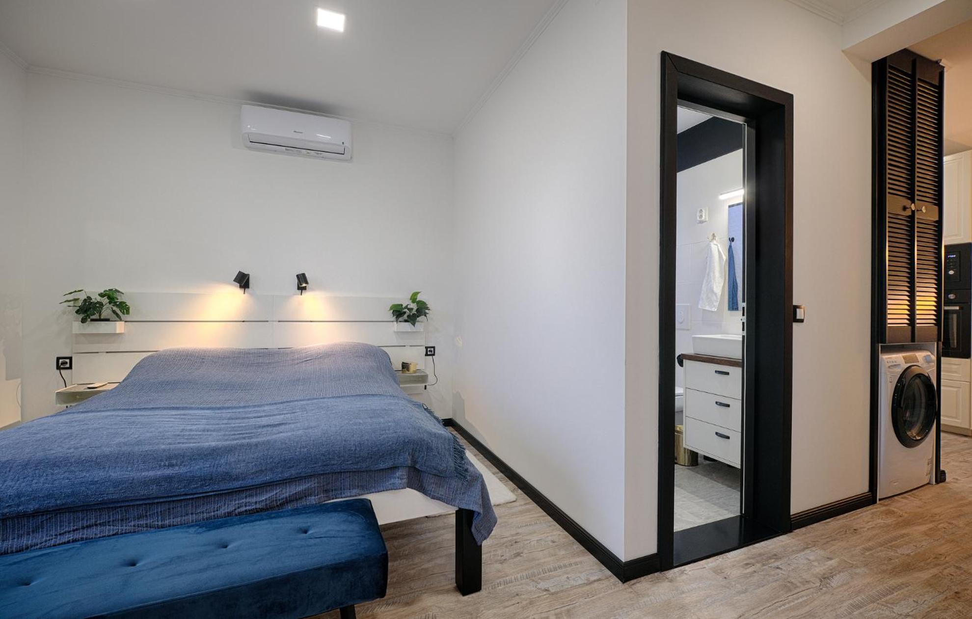 Monos Apartman