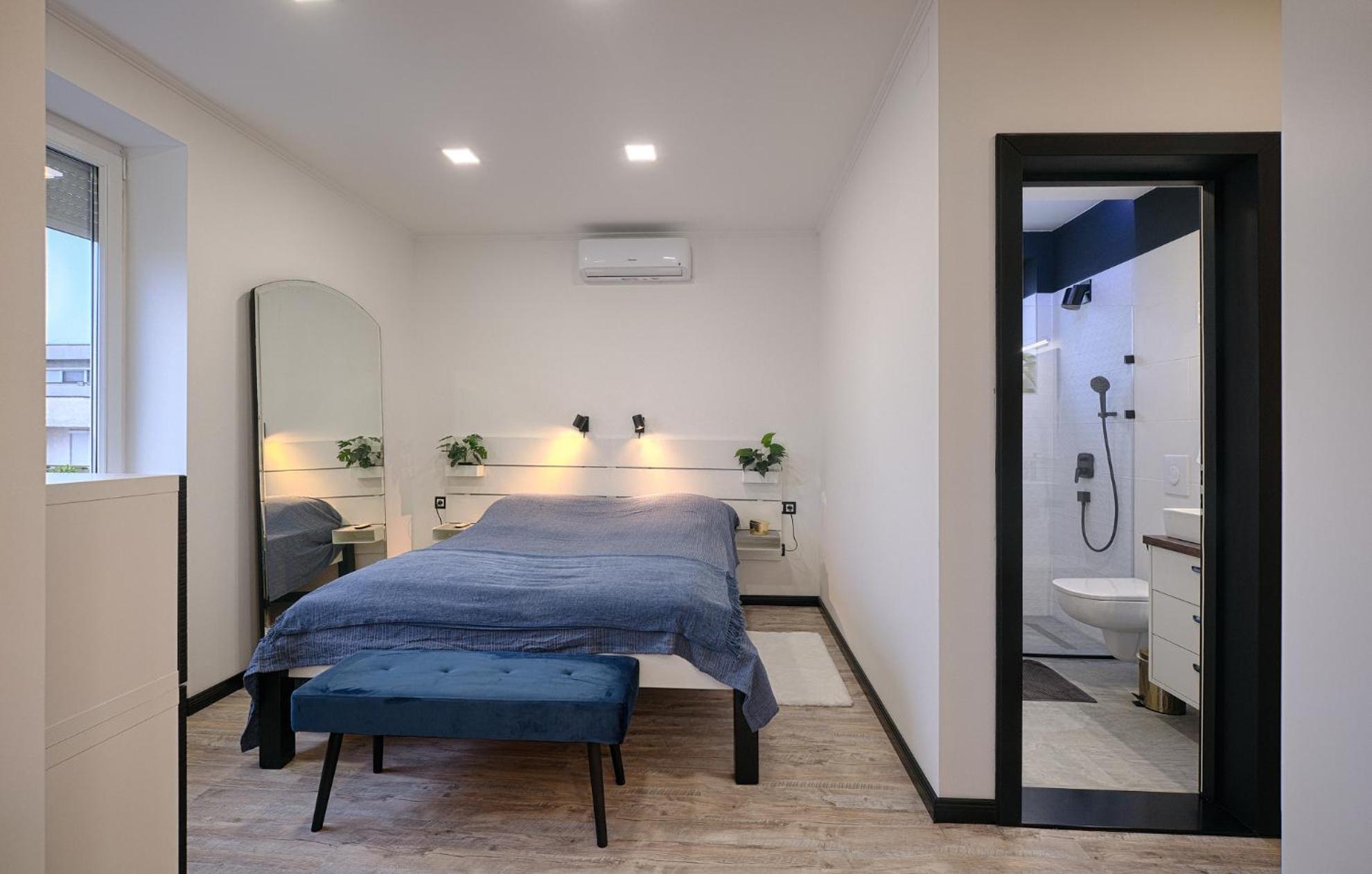 Monos Apartman