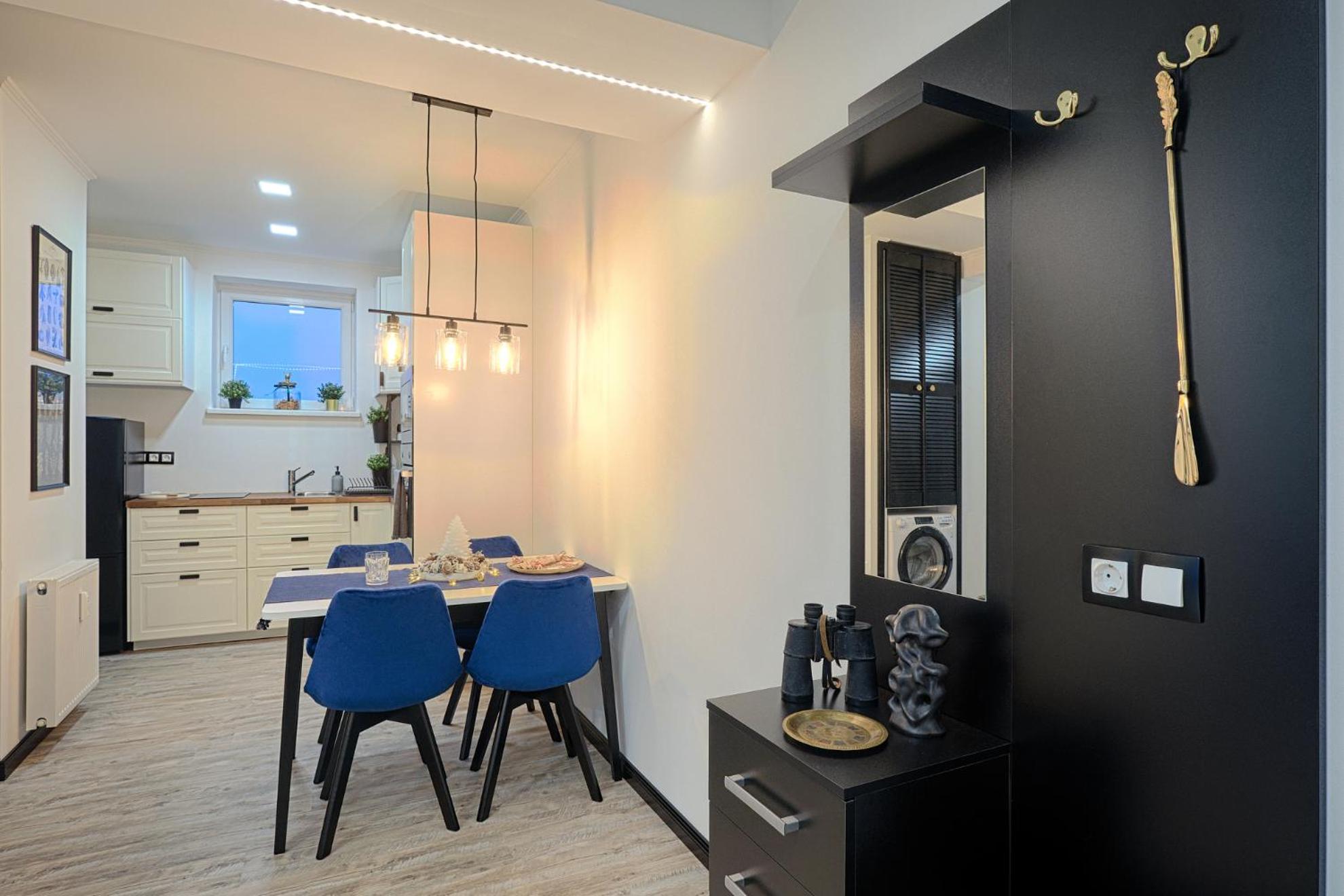 Monos Apartman