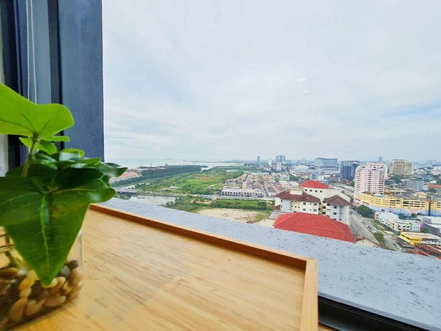 SeaView#Warmth#Netflix#PrivateBathtub#SeaSideLuxuryCondo#ImperioResidence