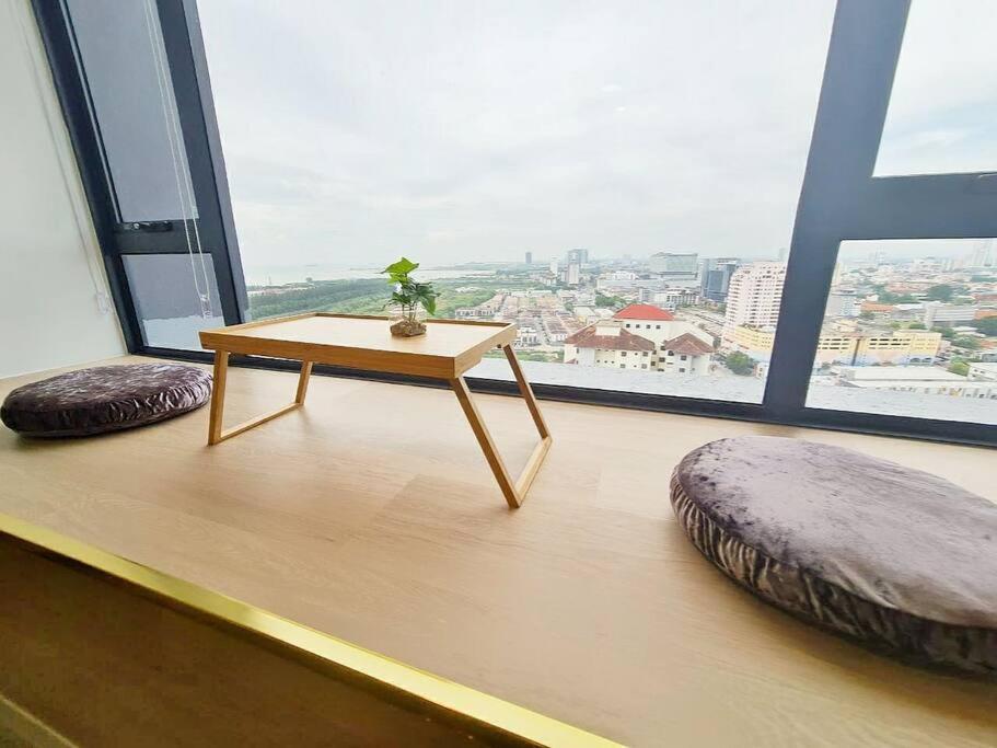 SeaView#Warmth#Netflix#PrivateBathtub#SeaSideLuxuryCondo#ImperioResidence