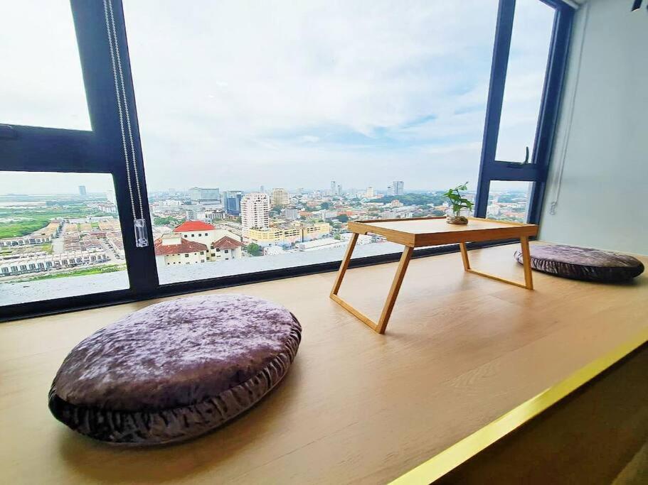 SeaView#Warmth#Netflix#PrivateBathtub#SeaSideLuxuryCondo#ImperioResidence