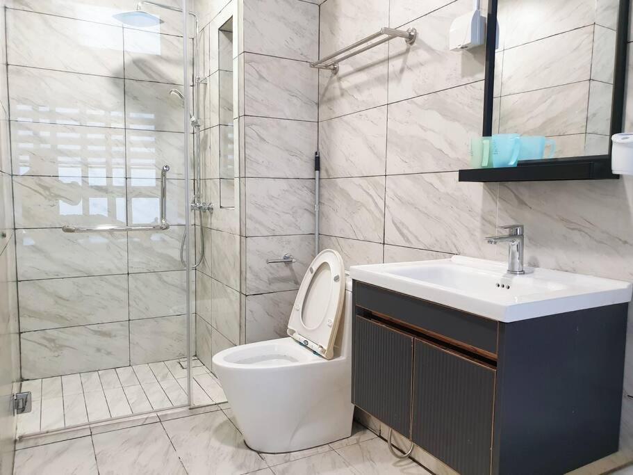 SeaView#Warmth#Netflix#PrivateBathtub#SeaSideLuxuryCondo#ImperioResidence