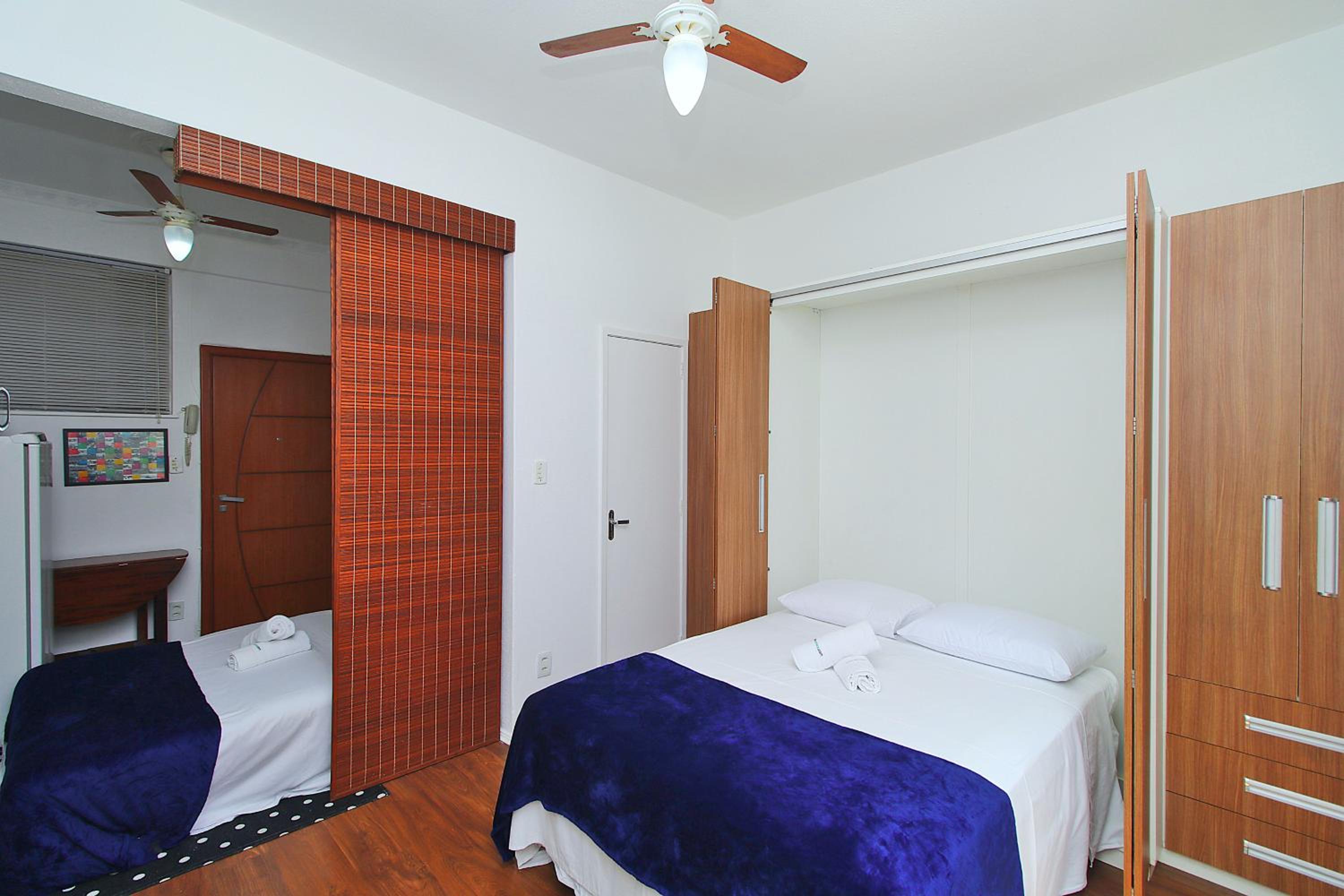 Low budget apartment with air conditioning and free amenities.