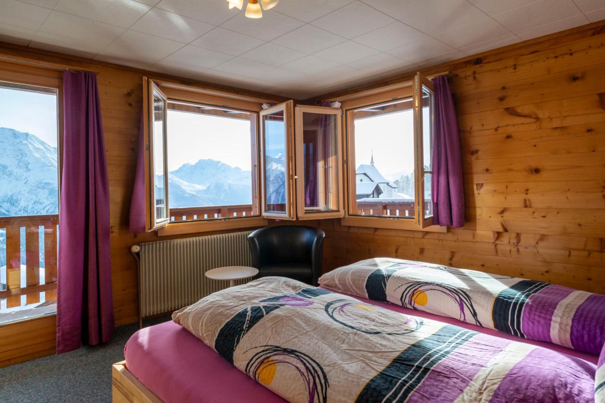 Chalet Weisshorn 2 view 4