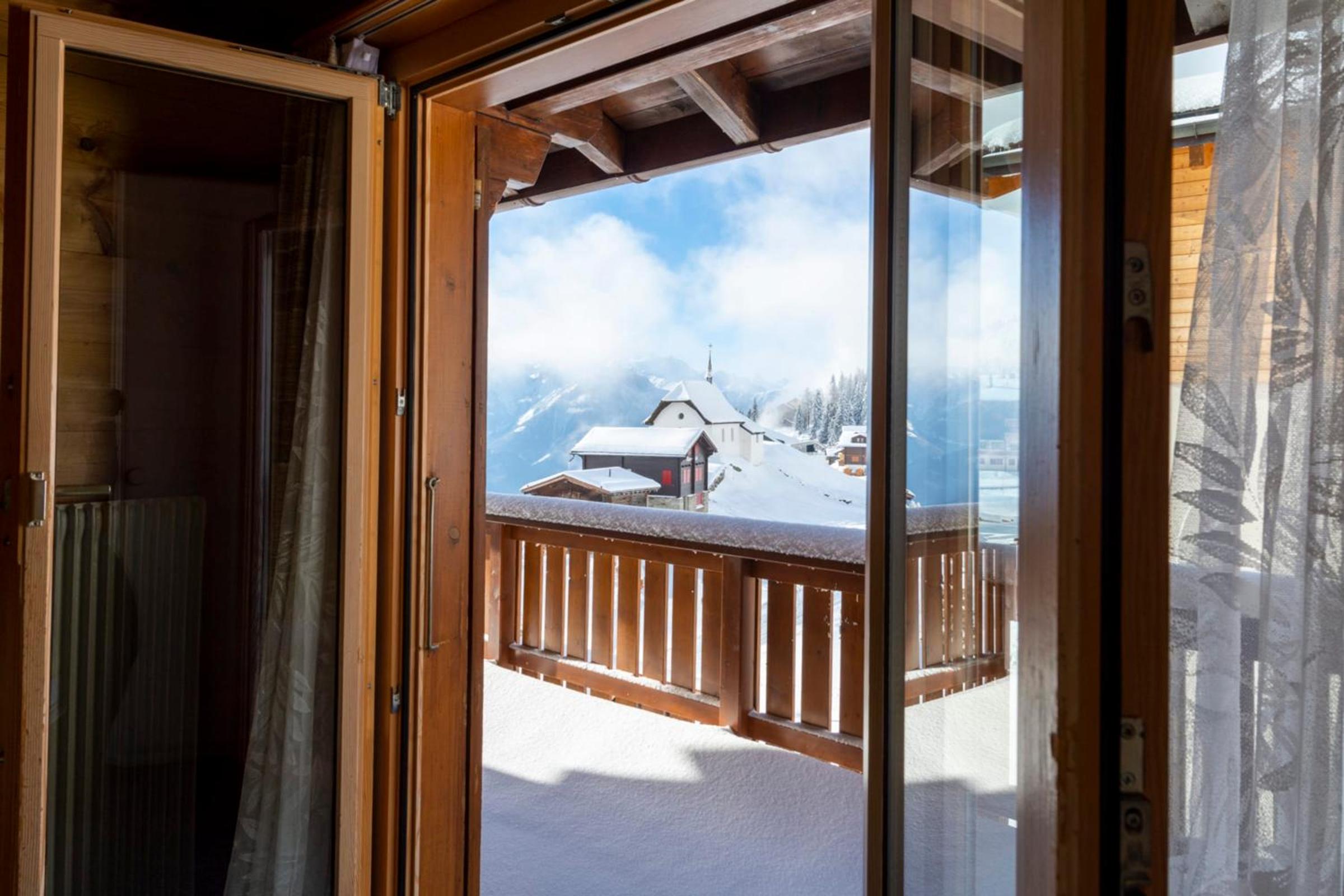 Chalet Weisshorn 4 view 2