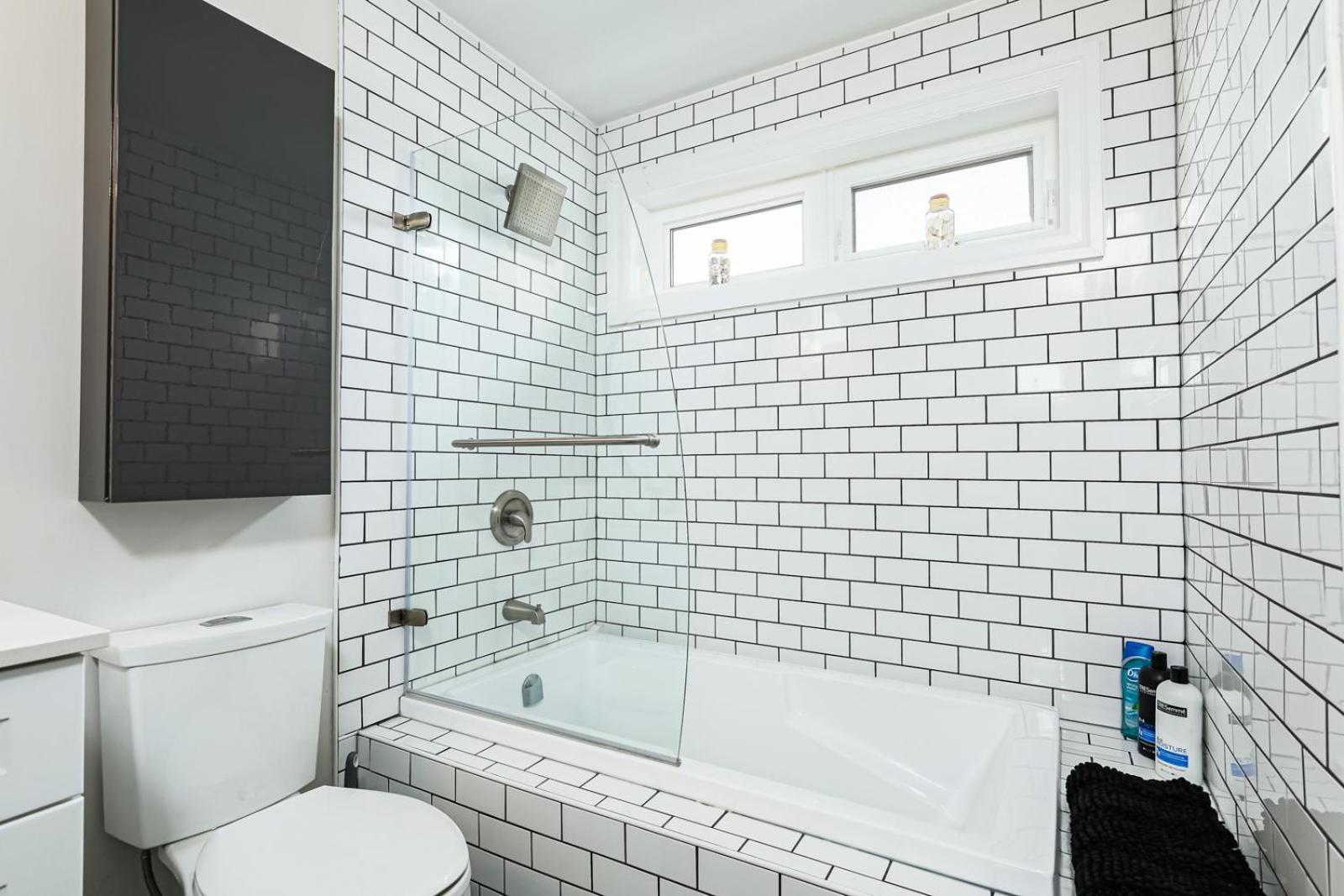 Stunning Townhouse - 3 BDRM Blue Mountain Village Sauna!