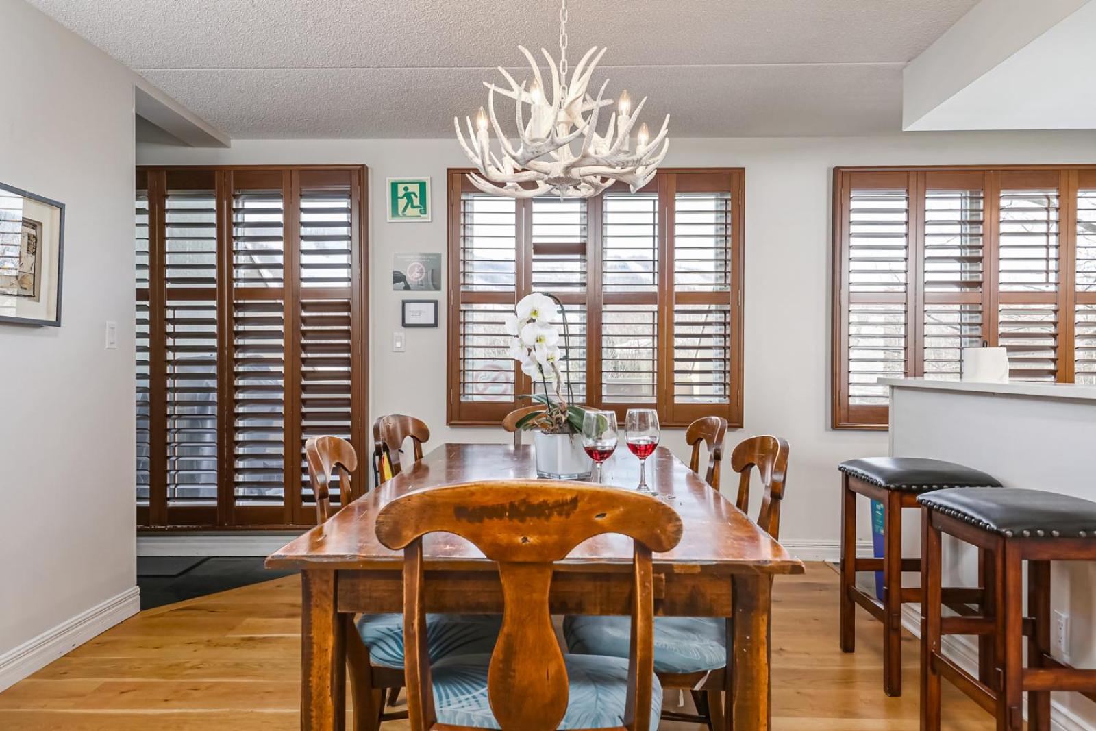 Stunning Townhouse - 3 BDRM Blue Mountain Village Sauna!