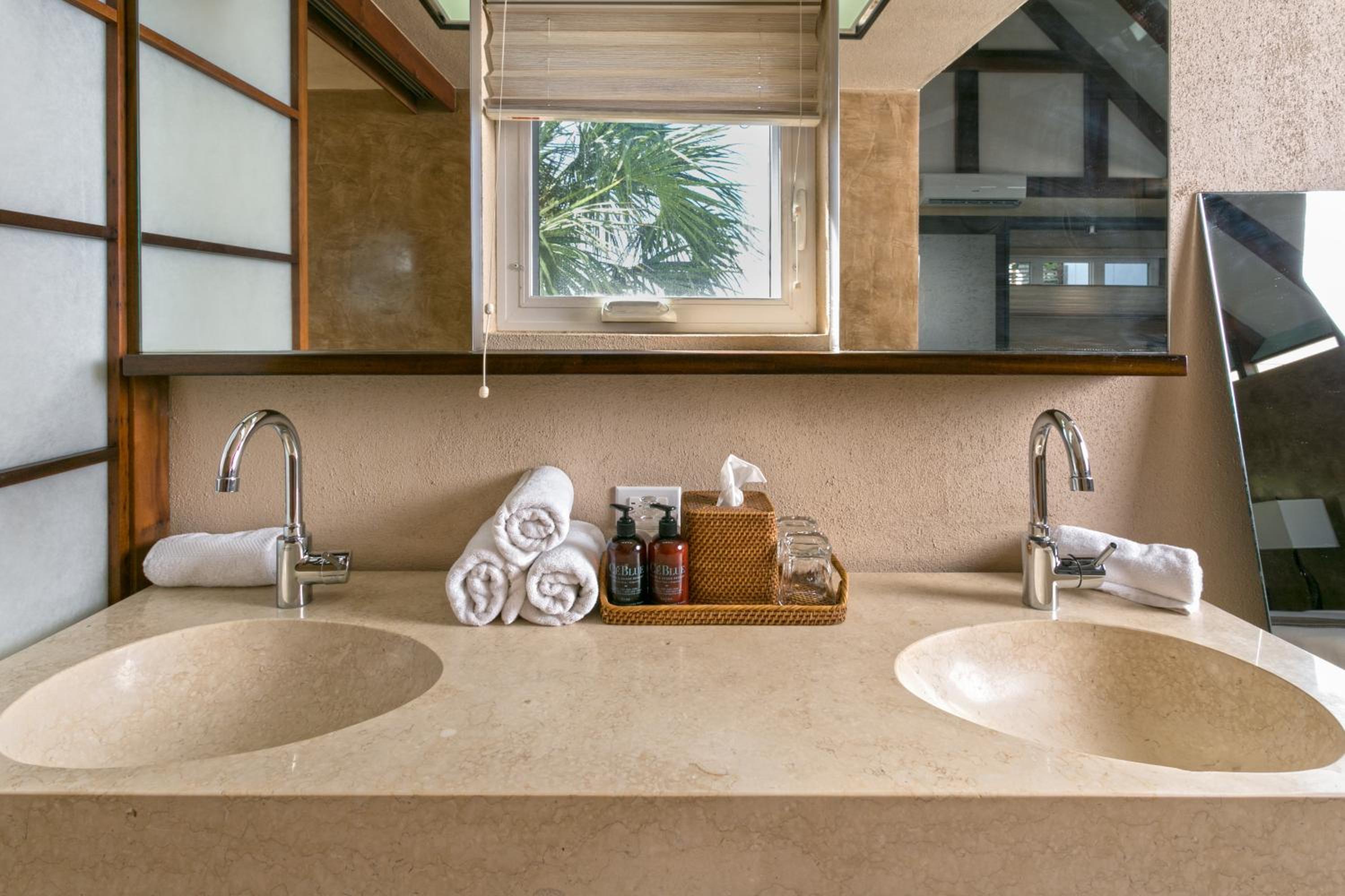 CeBlue Villas - Image 4