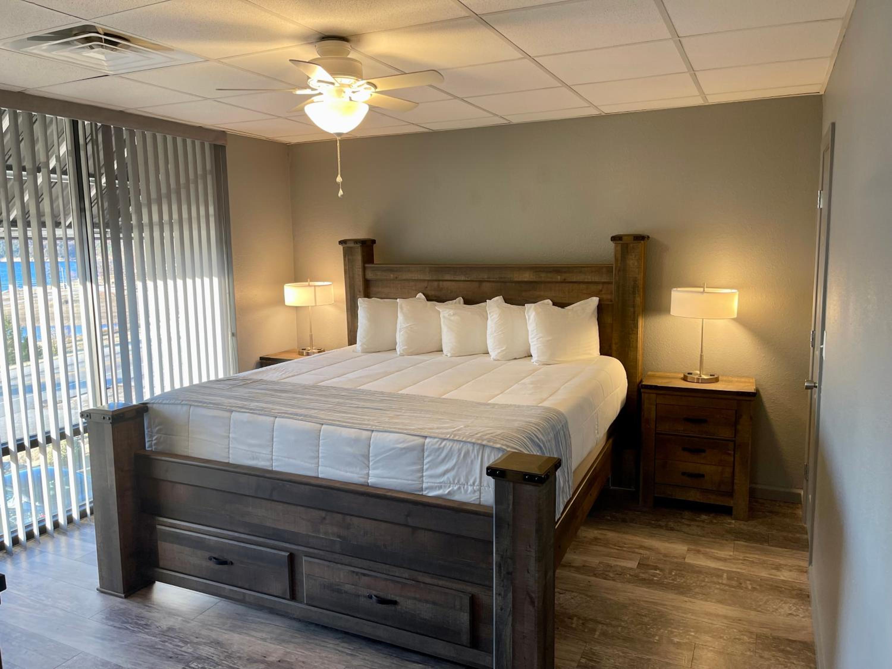 Las Vegas Vacations - Lake Norfork Resort - Property Image 8