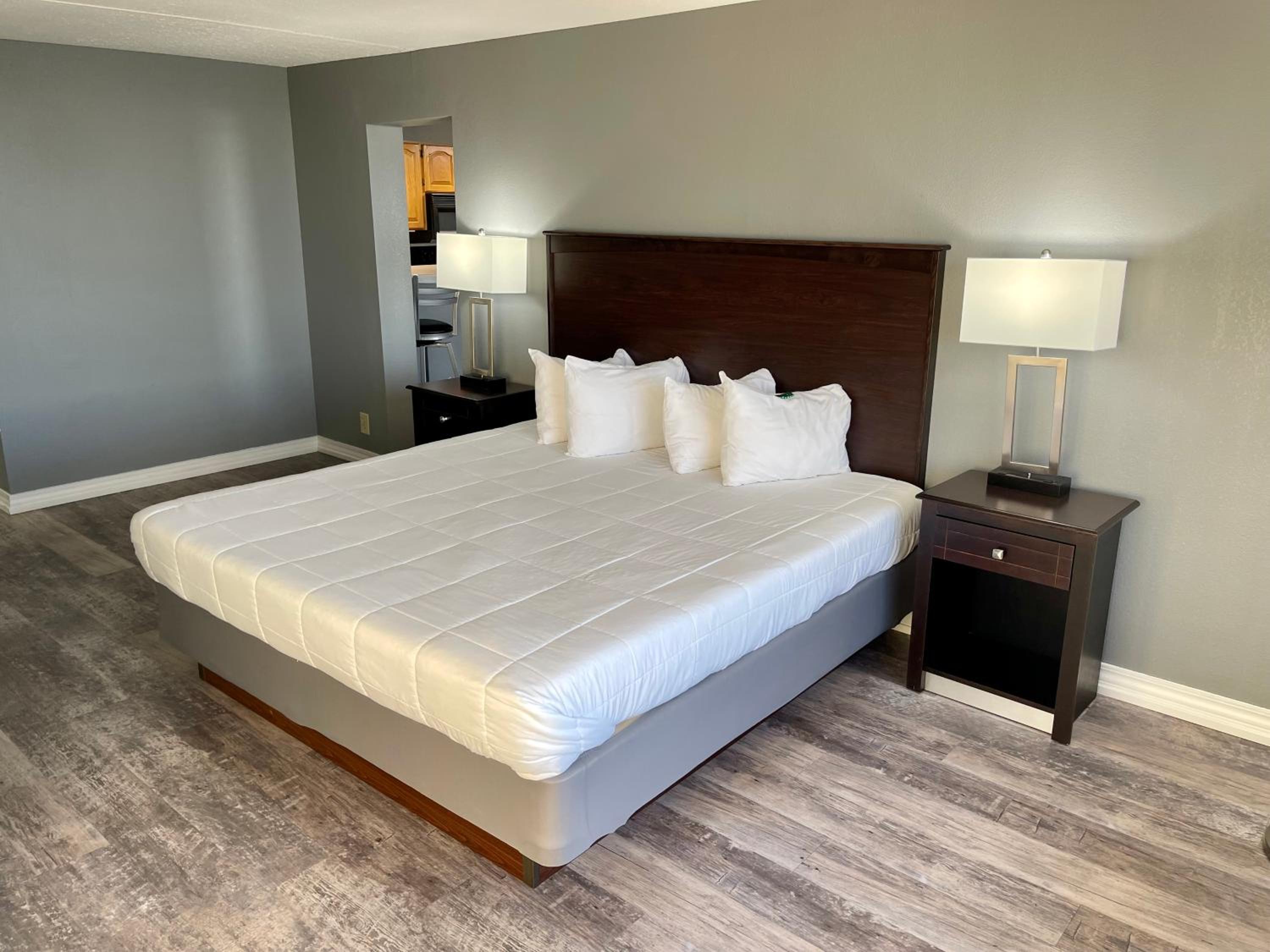 Las Vegas Vacations - Lake Norfork Resort - Property Image 12