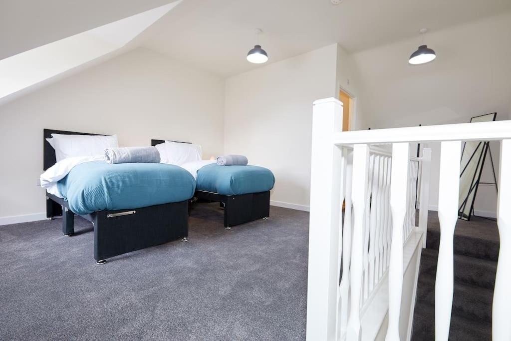 Urban Bliss, Park with Ease 3 Bed New Build Home