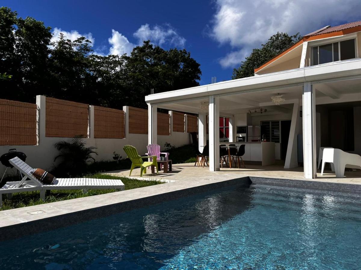 Villa Emilie bord de plage avec piscine view 2