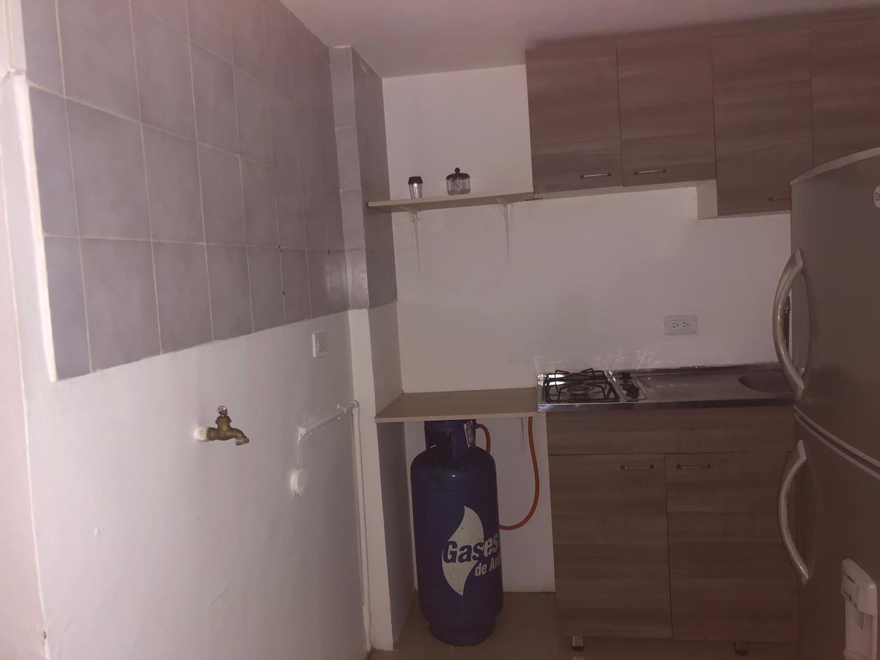 Céntrico apartamento y bien ubicado en laureles 202