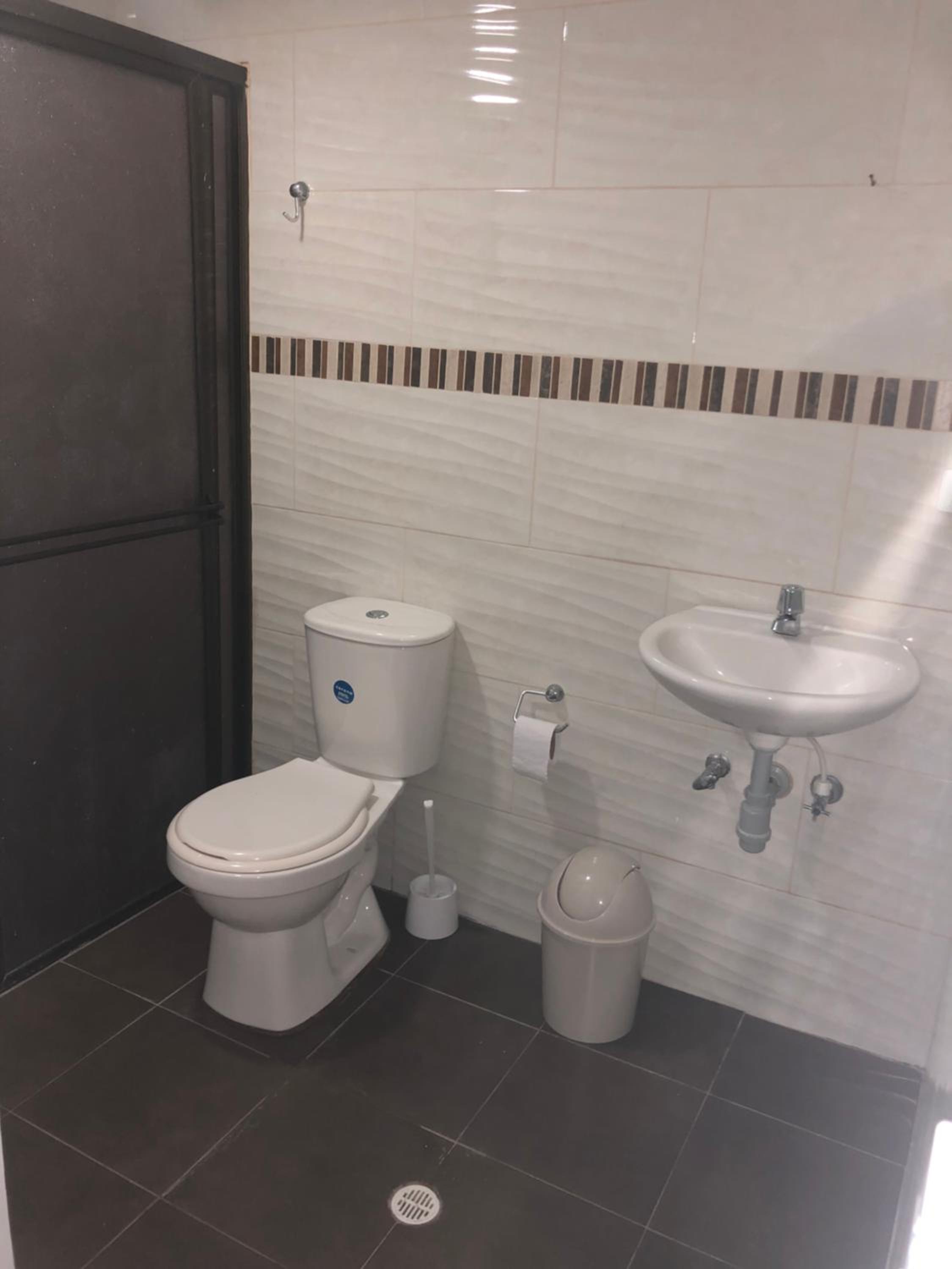 Céntrico apartamento y bien ubicado en laureles 202