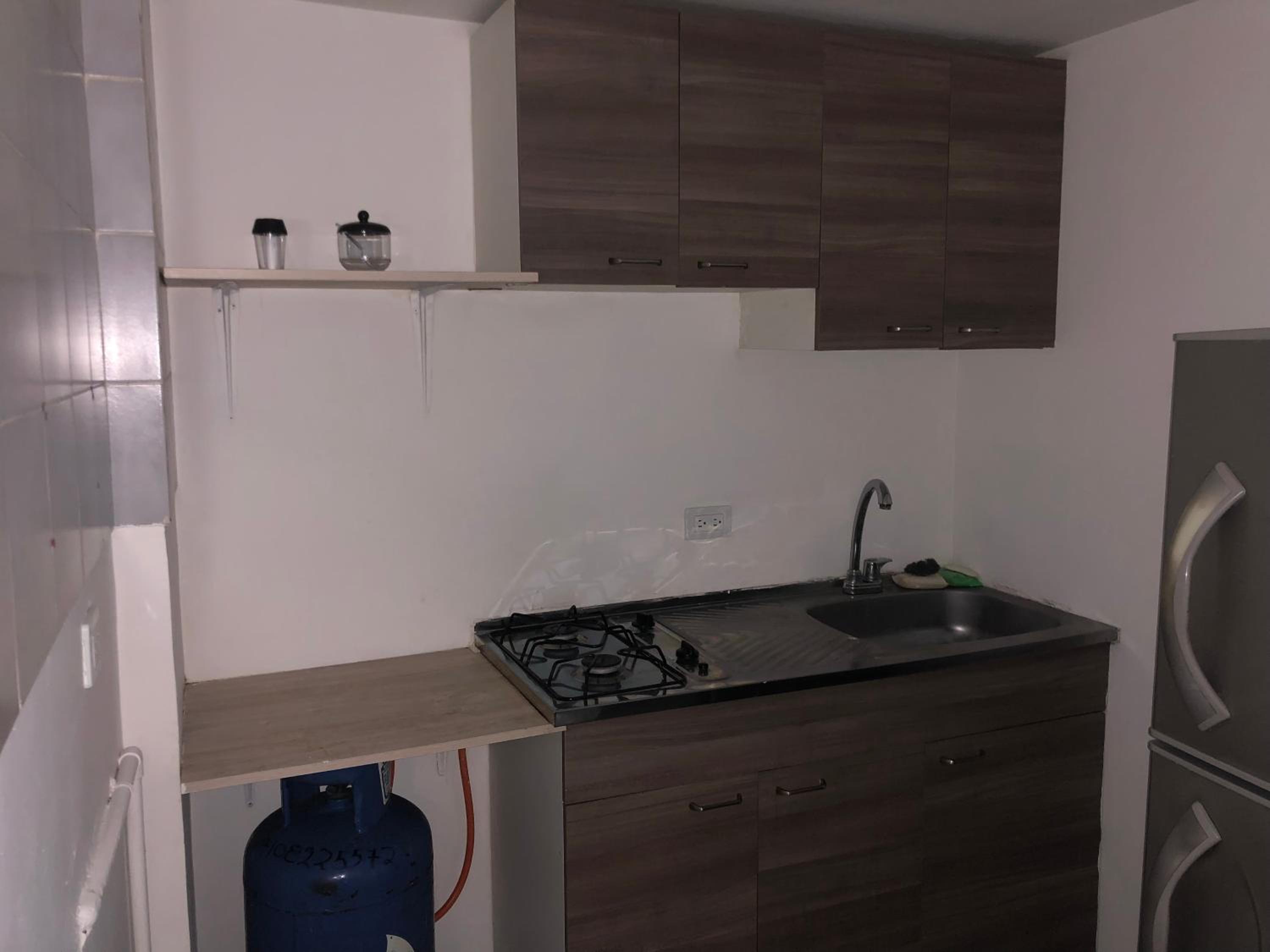 Céntrico apartamento y bien ubicado en laureles 202
