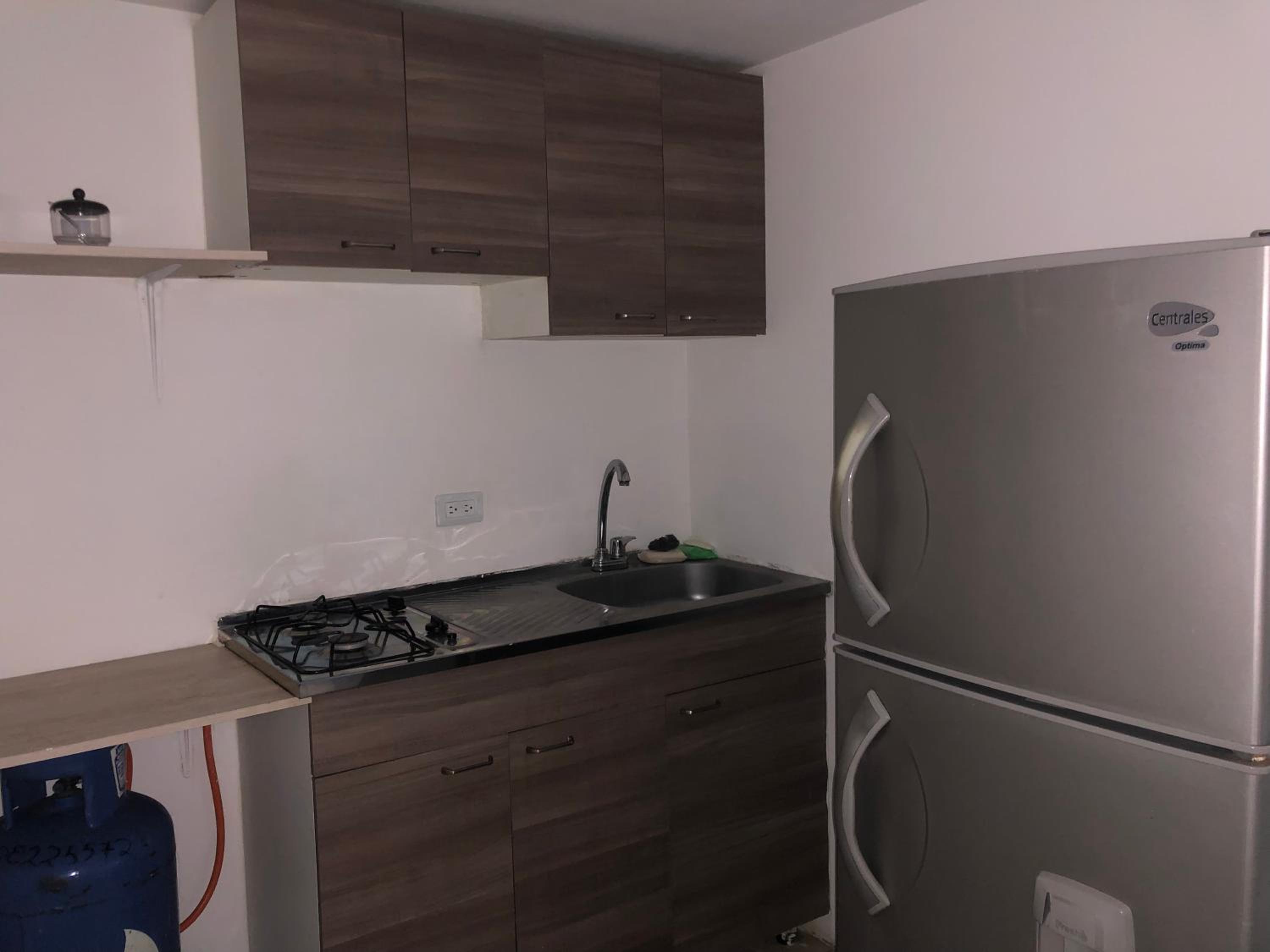 Céntrico apartamento y bien ubicado en laureles 202