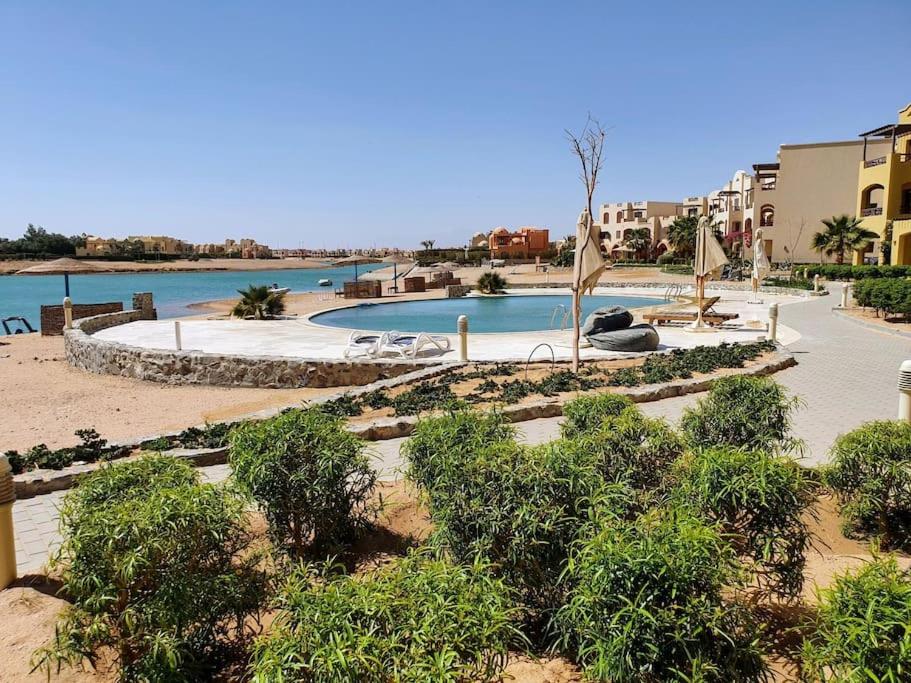 Hotel Brand New Waterfront Sabina Ground Floor Home - Image 1