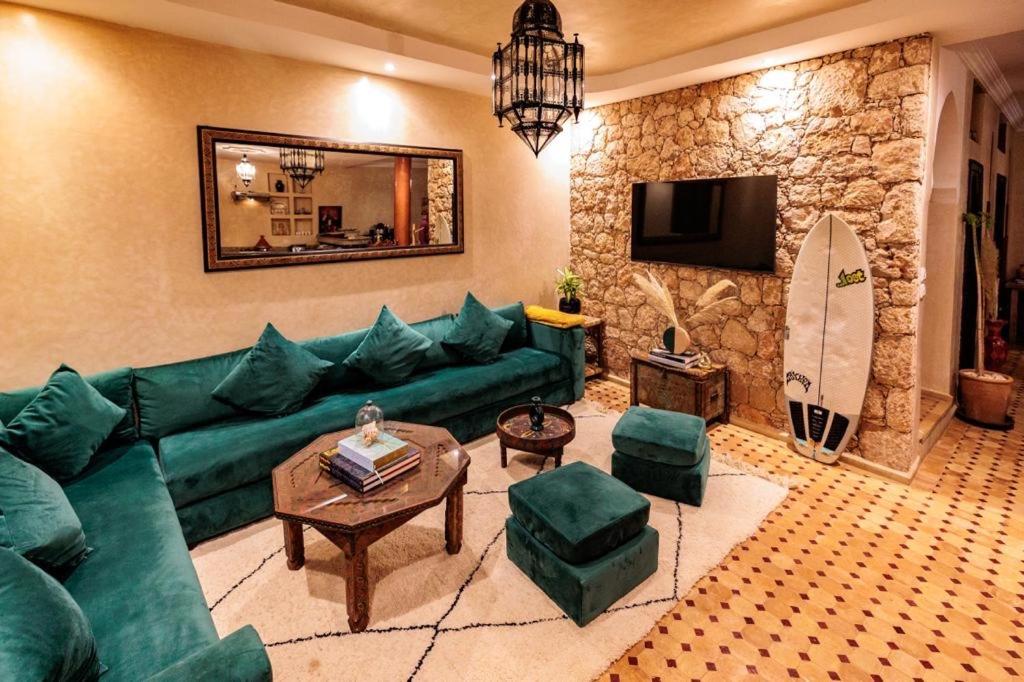 lounge