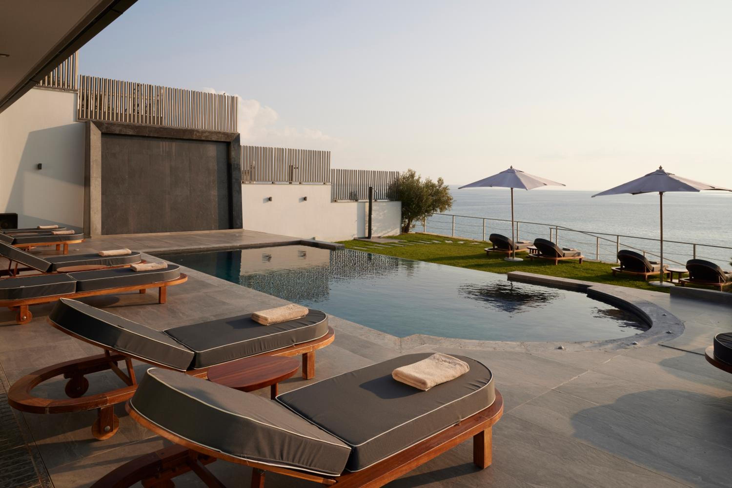 Villa OMNIA - Luxury Bound on Earth view 5