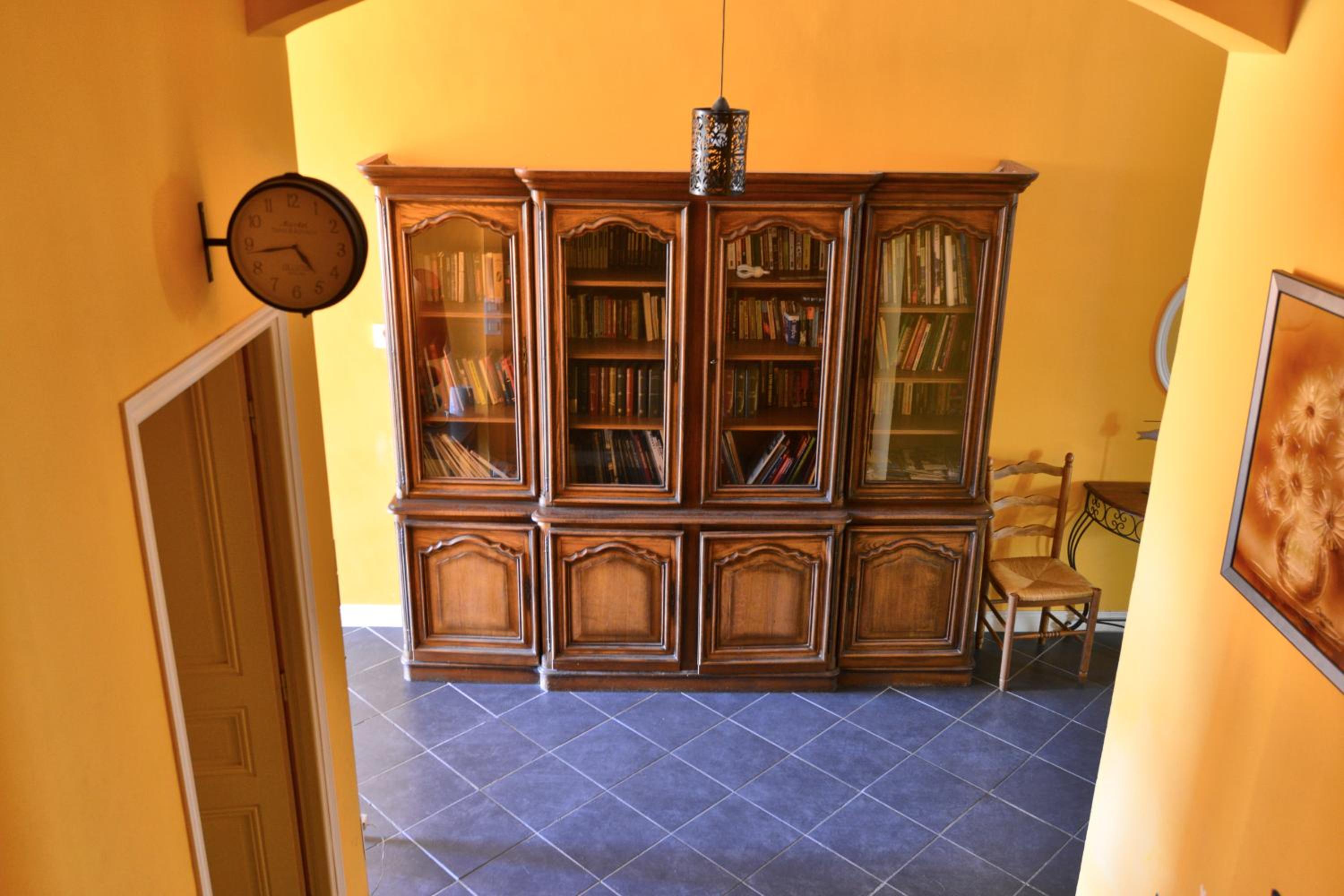 Photo 52